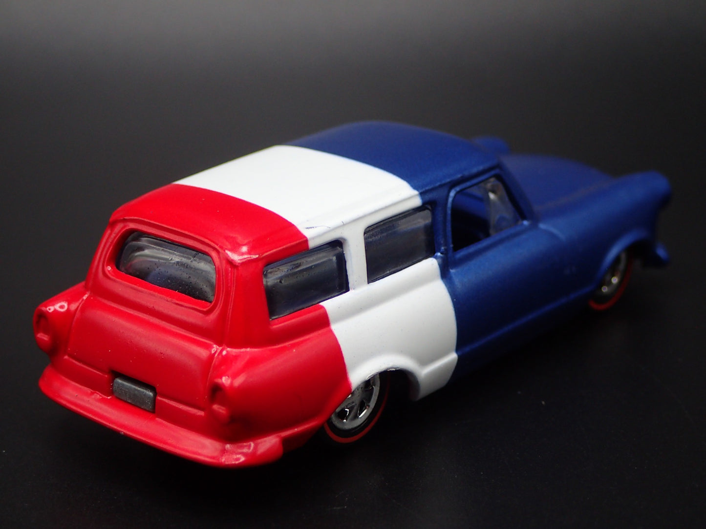 1959 59 AMC RAMBLER WAGON RARE 1/64 SCALE COLLECTIBLE DIORAMA DIECAST MODEL CAR