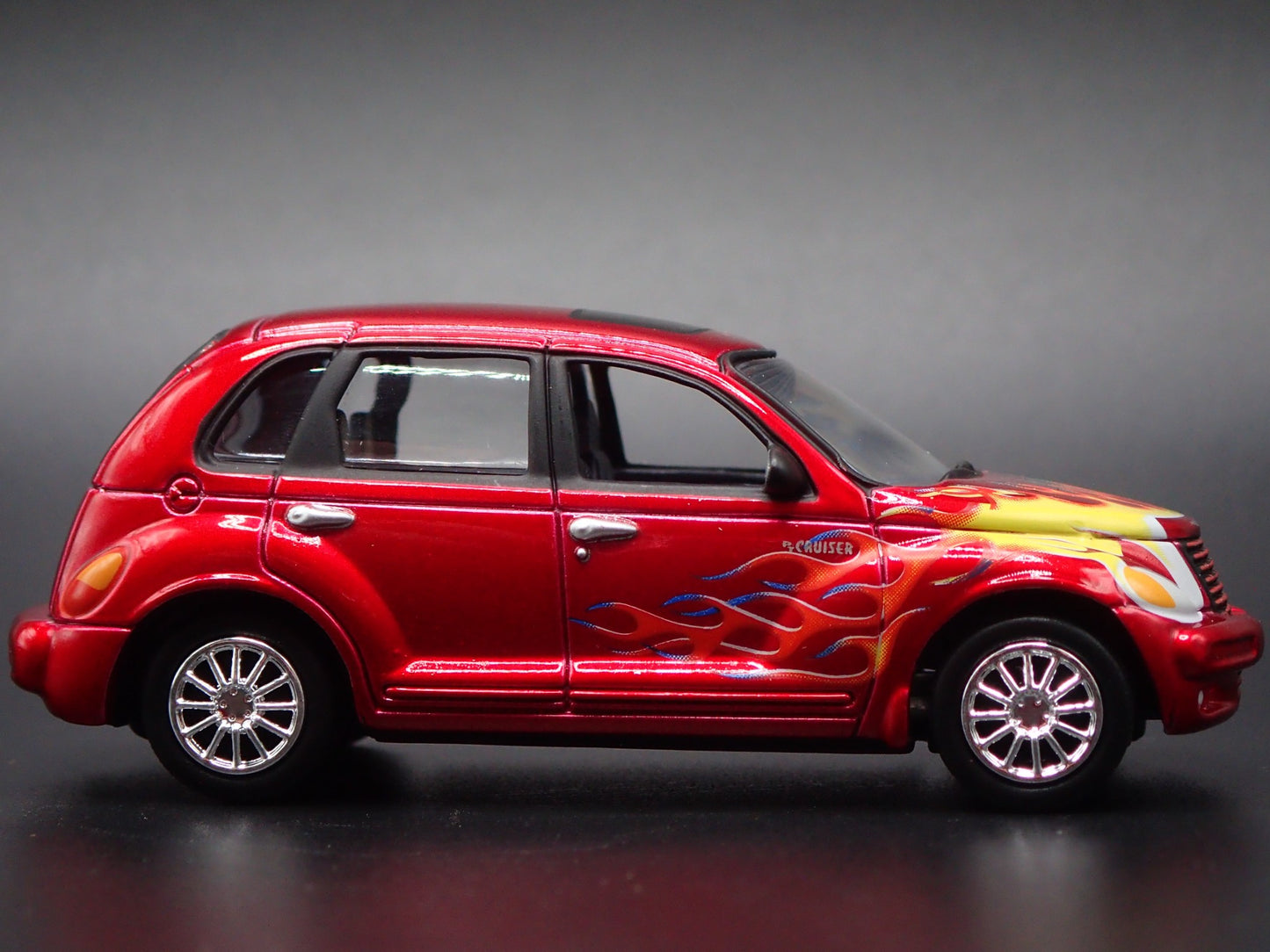 2001-2010 CHRYSLER PT CRUISER BURGUNDY 1/64 SCALE COLLECTIBLE DIECAST MODEL CAR
