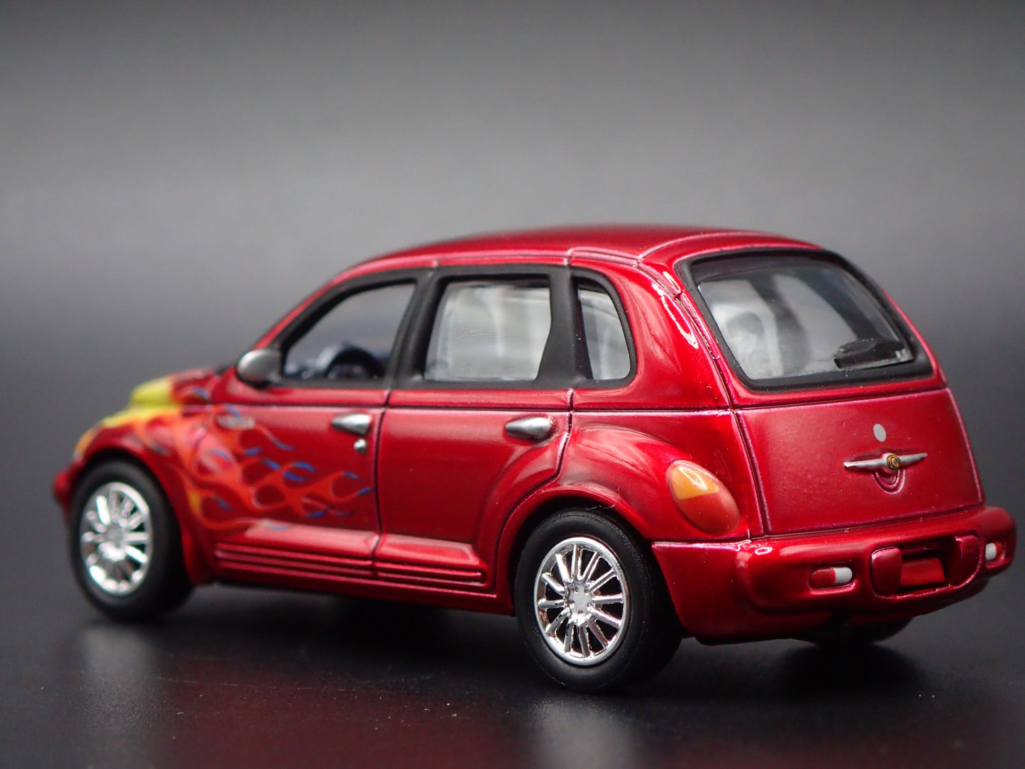 2001-2010 CHRYSLER PT CRUISER BURGUNDY 1/64 SCALE COLLECTIBLE DIECAST MODEL CAR