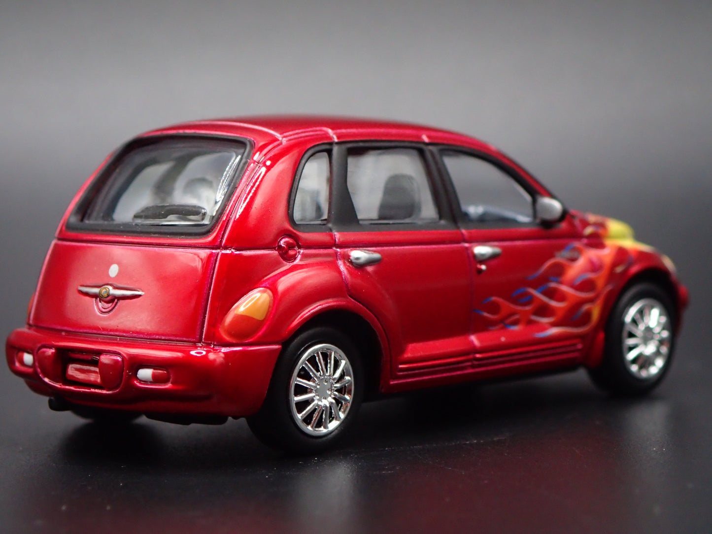 2001-2010 CHRYSLER PT CRUISER BURGUNDY 1/64 SCALE COLLECTIBLE DIECAST MODEL CAR