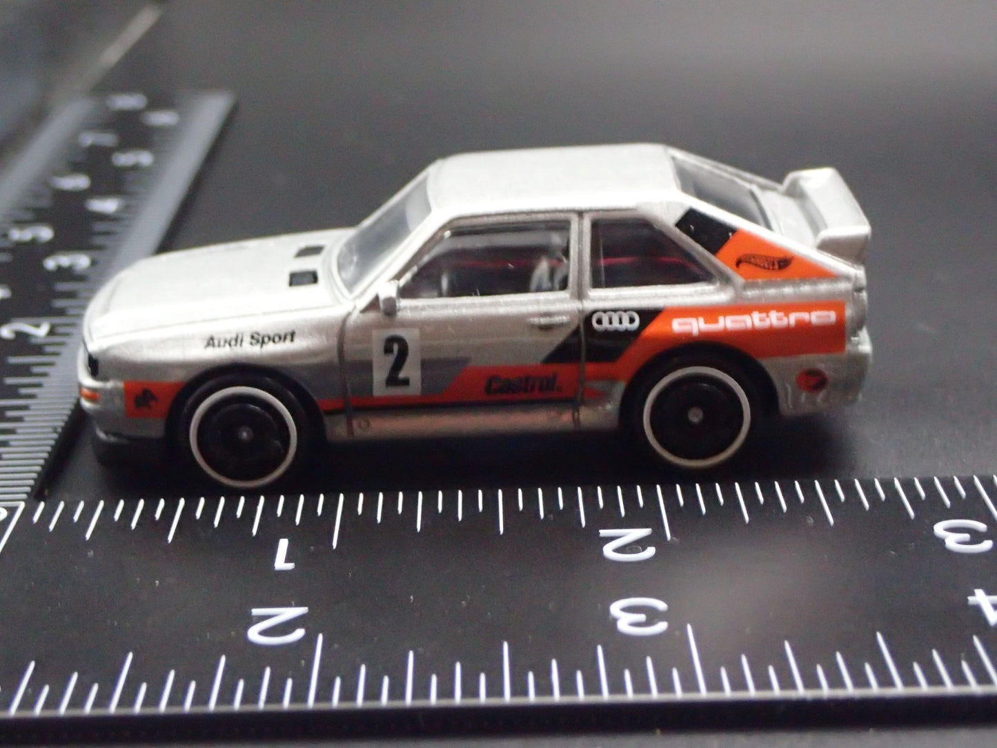 1980-1991 AUDI SPORT QUATTRO SILVER 1:64 SCALE COLLECTIBLE DIECAST MODEL CAR