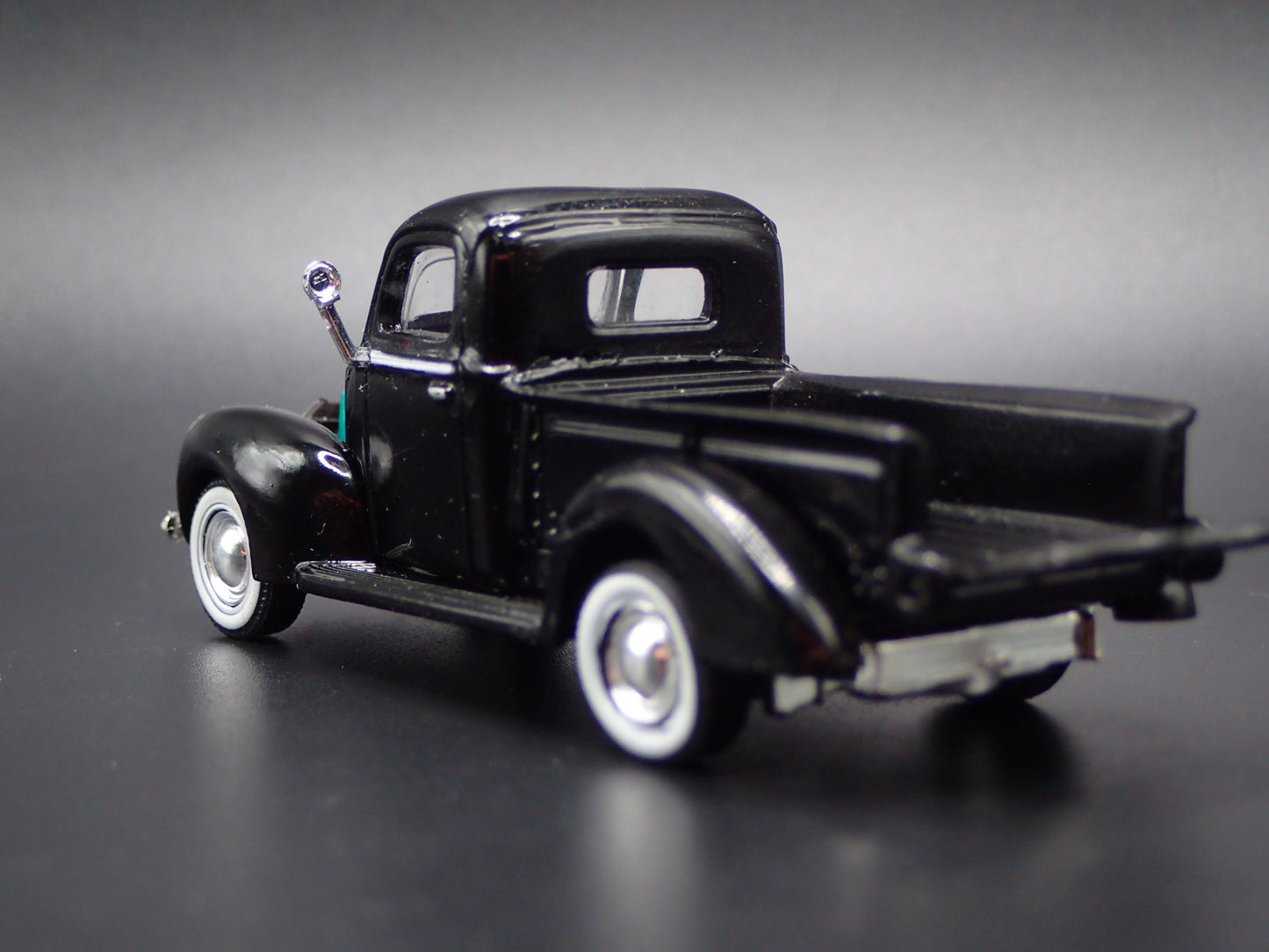1940 40 FORD PICKUP TRUCK BLACK 1:64 SCALE COLLECTIBLE DIORAMA DIECAST MODEL CAR