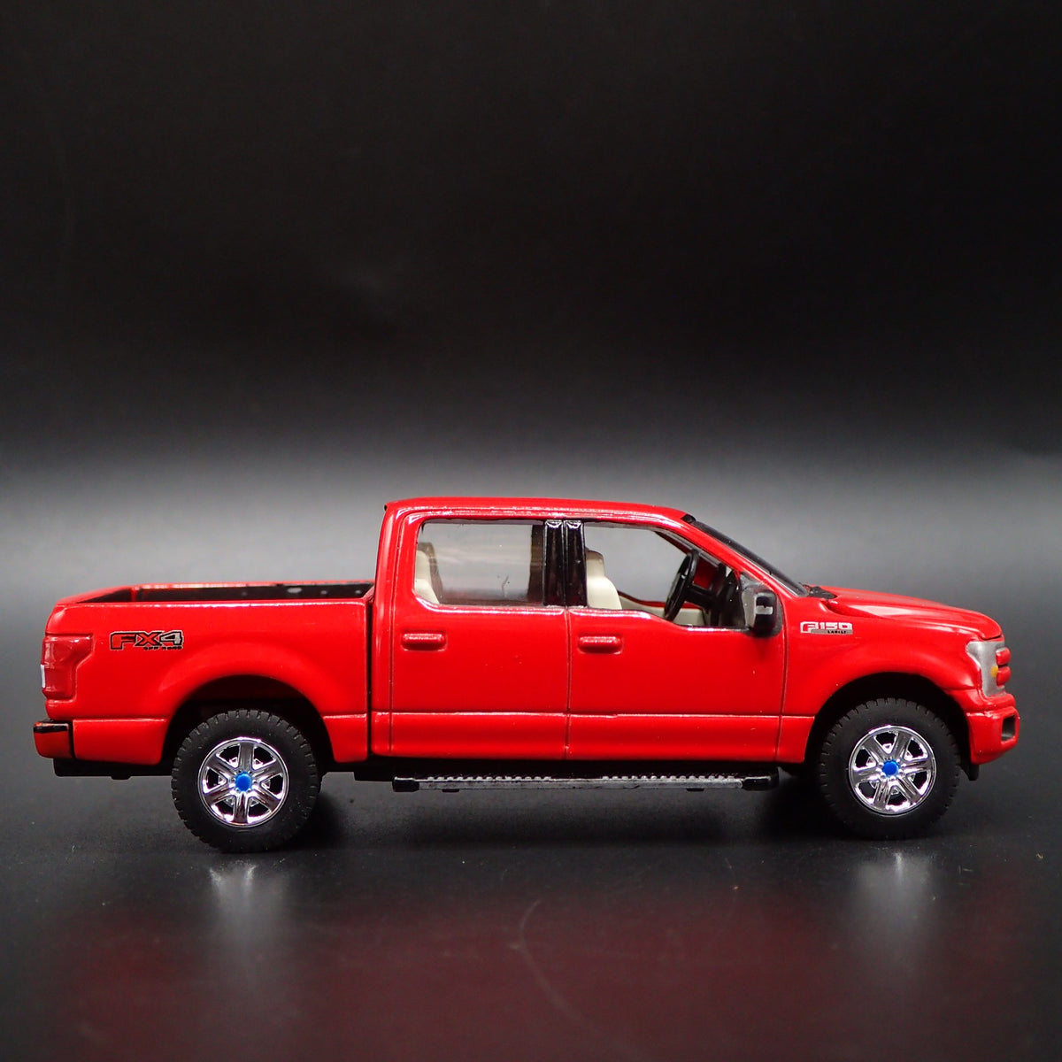 2015 - 2020 FORD F150 PICKUP TRUCK RARE 1:64 SCALE DIORAMA DIECAST MODEL CAR-Burning Rubber Toy Company