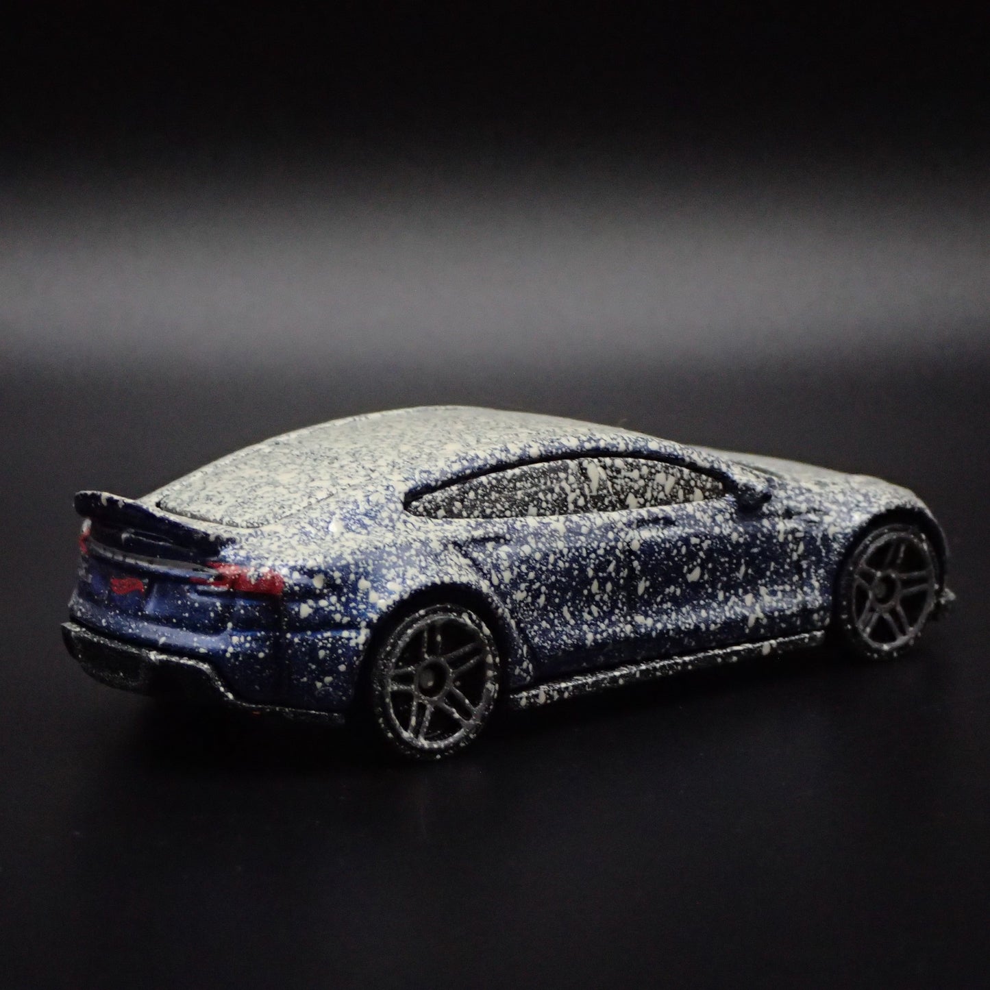 2012-2016 TESLA MODEL S ABANDONED BLUE 1/64 SCALE DIORAMA DIECAST MODEL CAR