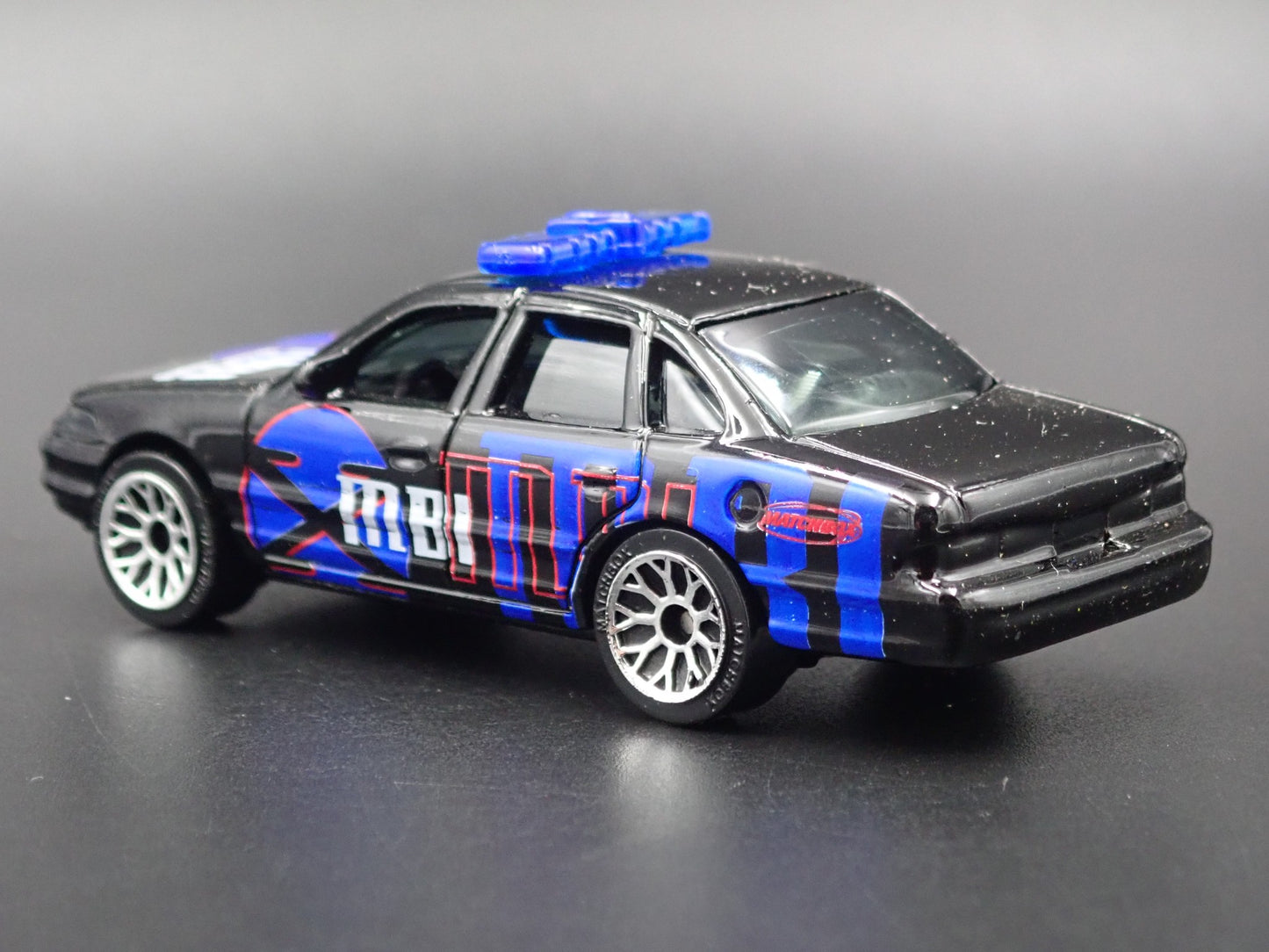 1992-1997 FORD CROWN VICTORIA SPECIAL AGENTS BLACK 1:64 SCALE DIECAST MODEL CAR