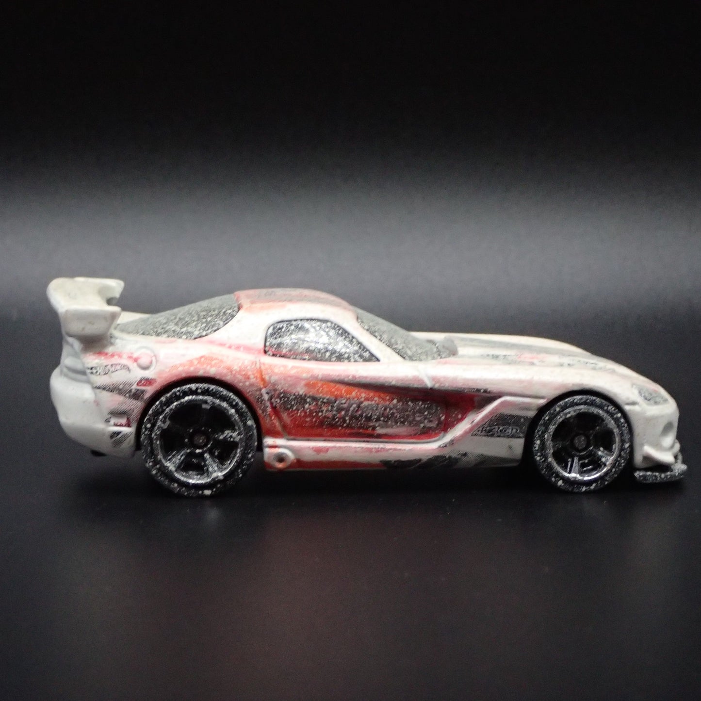 2008-2010 DODGE VIPER SRT10 ACR SPEED HUNTERS RACED 1/64 SCALE DIECAST MODEL CAR