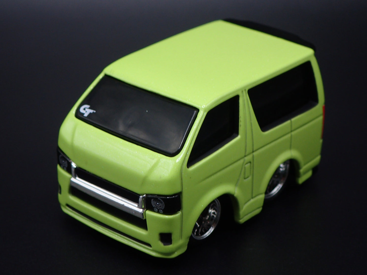 2004 TOYOTA HIACE H200 VAN CAR TUNED GREEN 1/64 SCALE DIORAMA DIECAST MODEL CAR