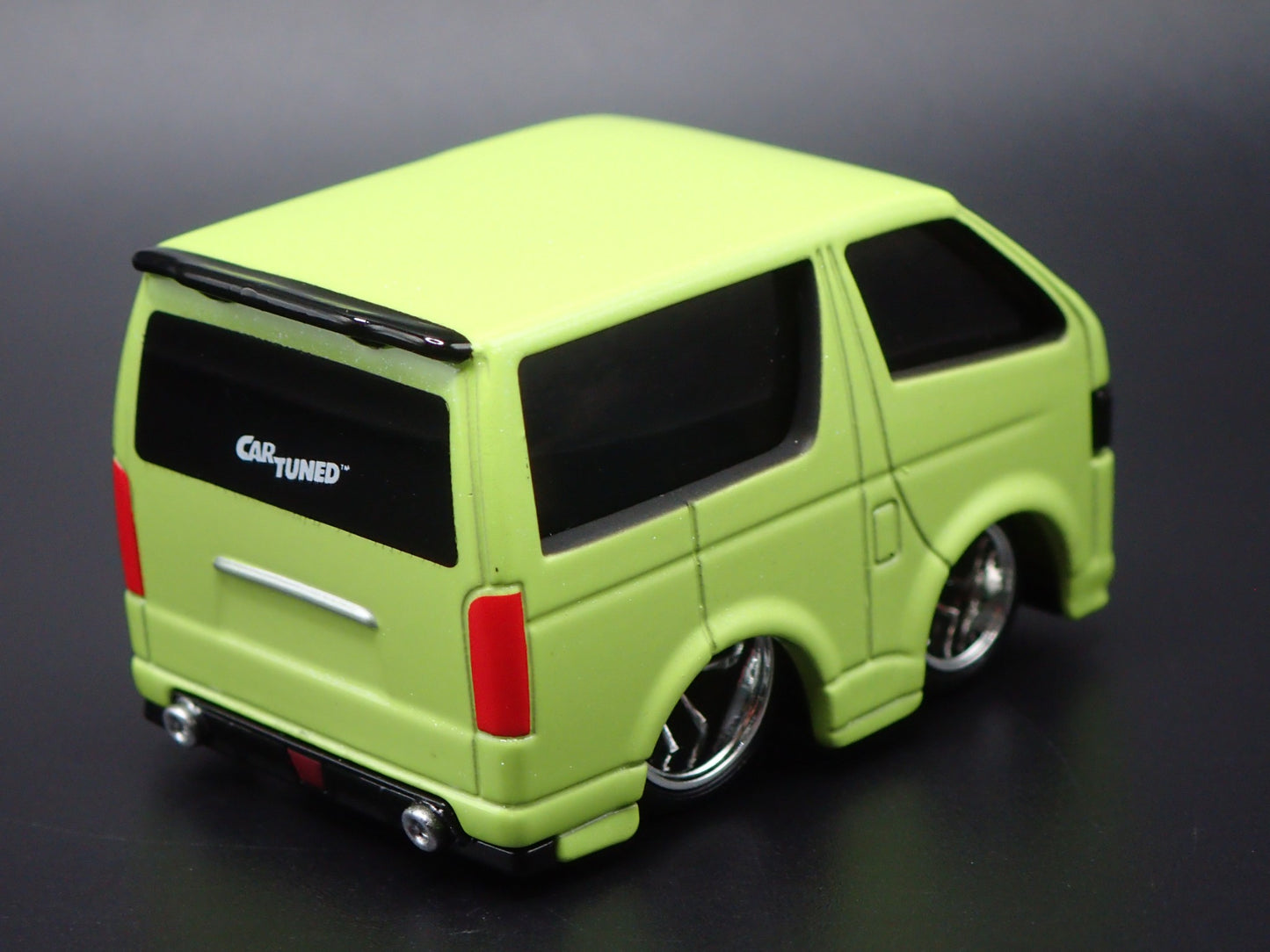 2004 TOYOTA HIACE H200 VAN CAR TUNED GREEN 1/64 SCALE DIORAMA DIECAST MODEL CAR