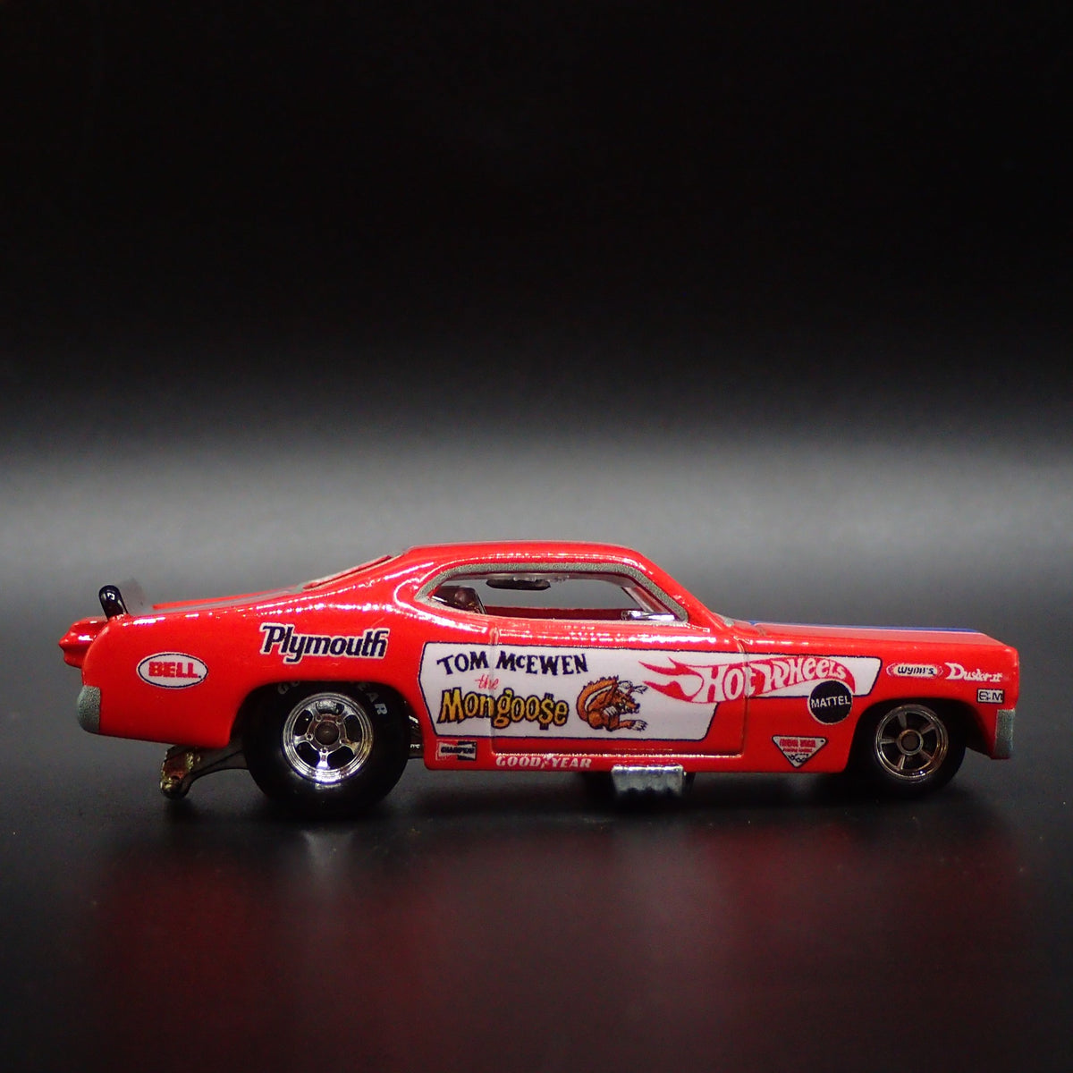 1972 PLYMOUTH DUSTER TOM MCEWEN MONGOOSE HOT WHEELS 1/64 SCALE DIECAST MODEL CAR-Burning Rubber Toy Company
