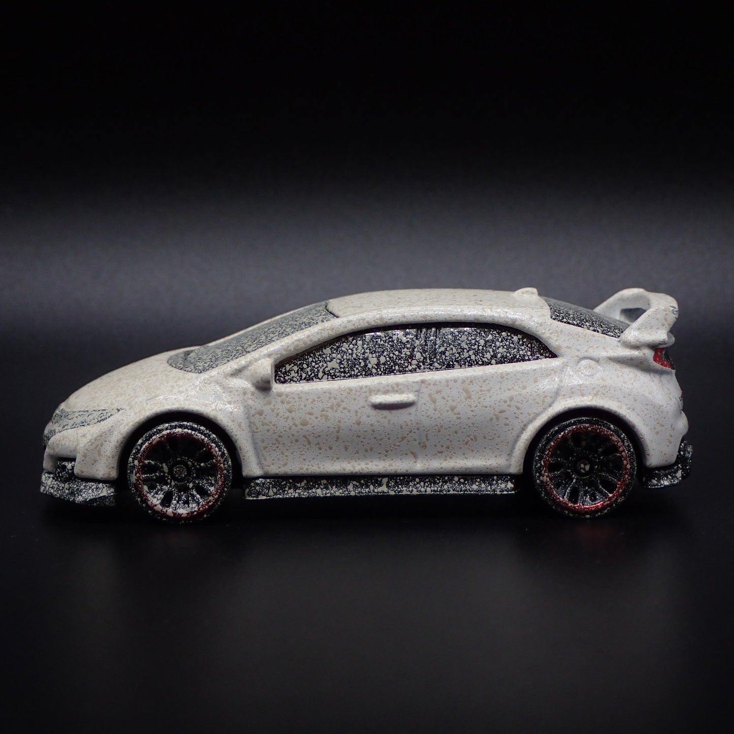 2011-2016 HONDA CIVIC TYPE R OFF ROAD RACED 1:64 SCALE DIORAMA DIECAST MODEL CAR