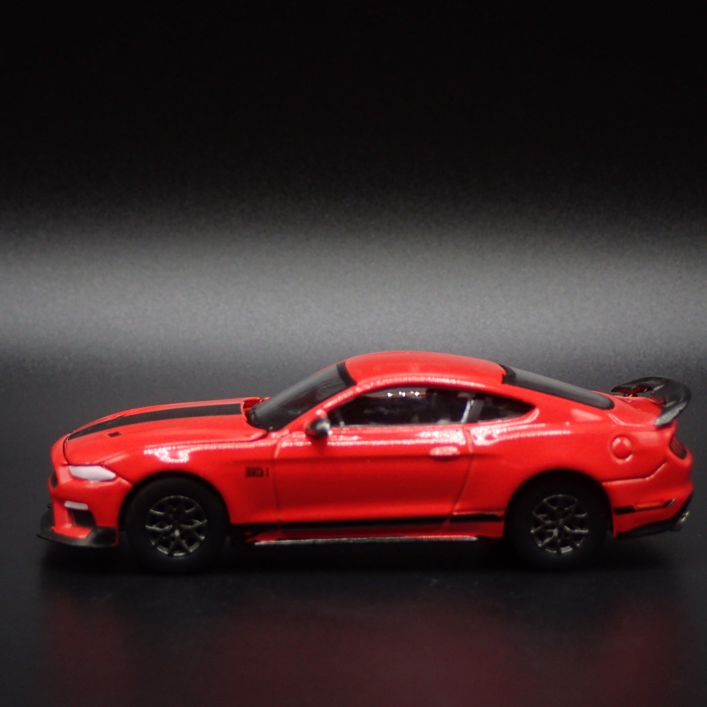 2021-2023 FORD MUSTANG MACH 1 1/64 SCALE COLLECTIBLE DIORAMA DIECAST MODEL CAR