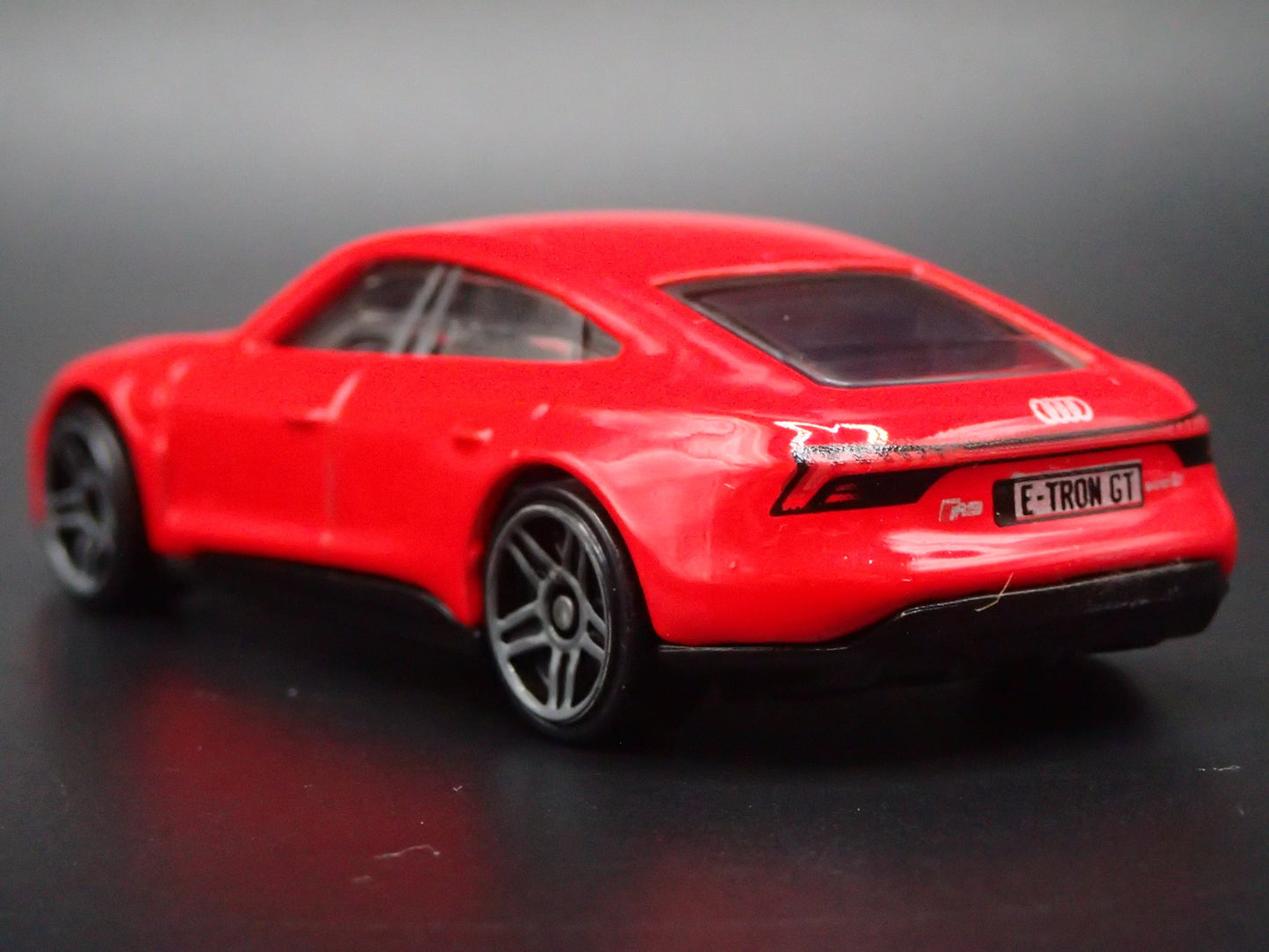 2021-2025 AUDI RS E TRON GT RED 1:64 SCALE COLLECTIBLE DIECAST MODEL CAR