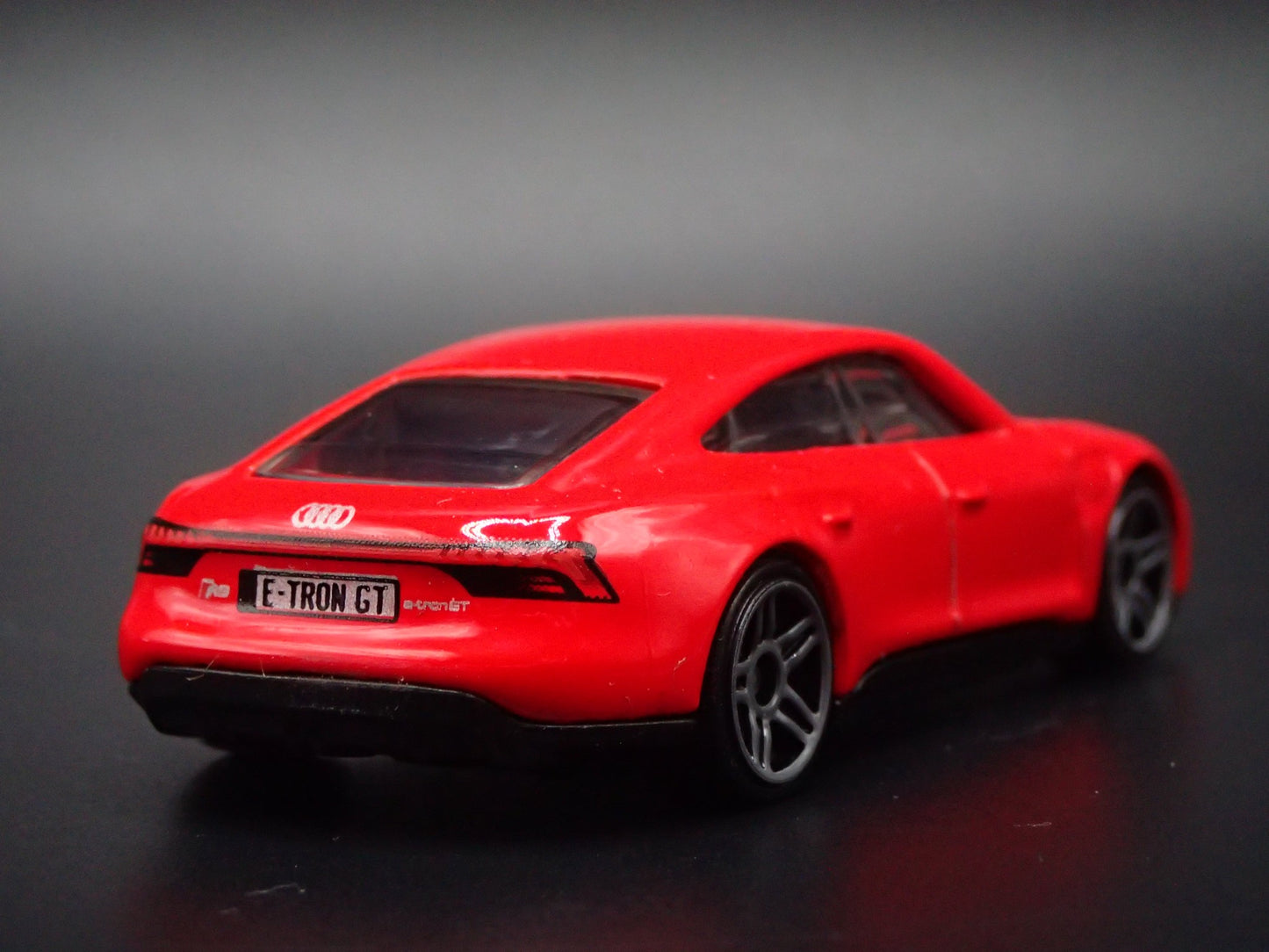 2021-2025 AUDI RS E TRON GT RED 1:64 SCALE COLLECTIBLE DIECAST MODEL CAR