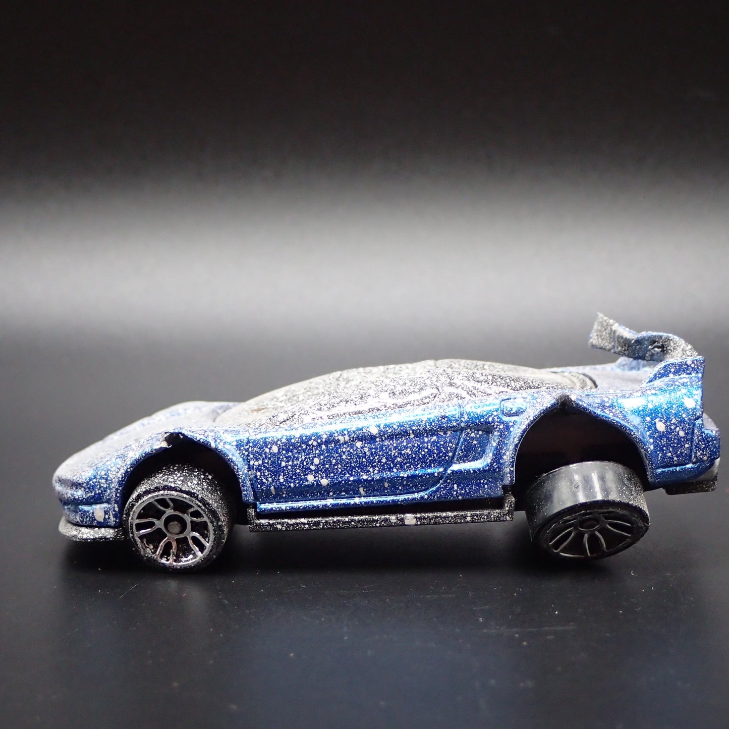 1990-2005 ACURA NSX SUPER CAR WRECKED ABANDONED 1:64 SCALE DIECAST MODEL CAR