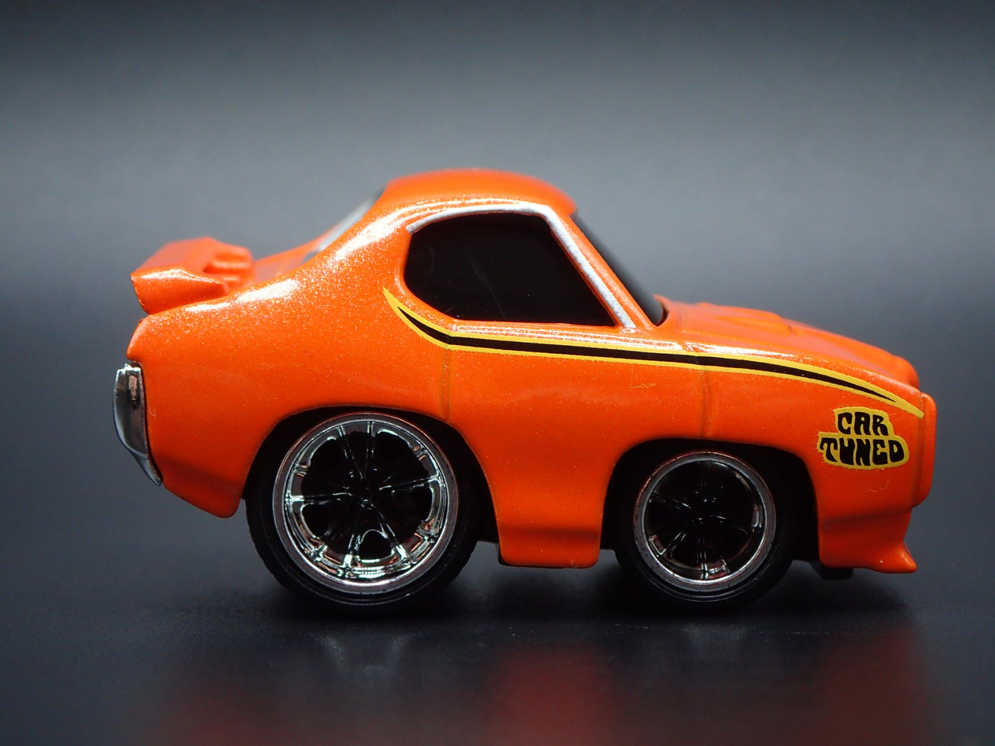 1969 69 PONTIAC GTO JUDGE CAR TUNED ORANGE 1:64 SCALE DIORAMA DIECAST MODEL CAR