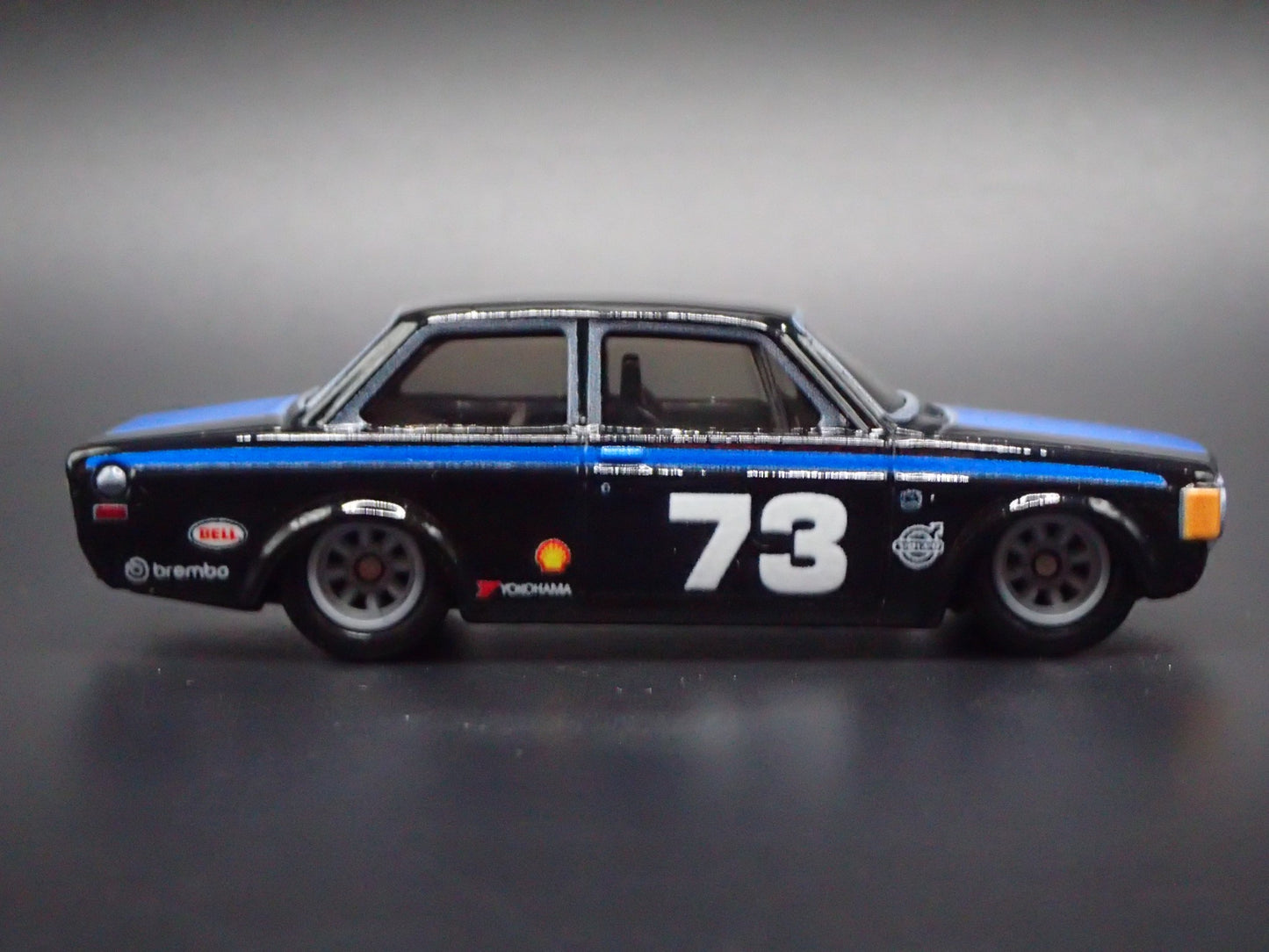 1973 73 VOLVO 142 GL 2 TWO DOOR BLACK RARE 1:64 SCALE DIORAMA DIECAST MODEL CAR