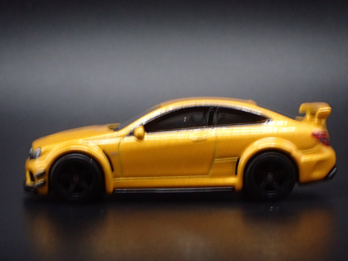 2011 -2015 MERCEDES-BENZ C63 AMG COUPE BLACK SERIES 1:64 SCALE DIECAST MODEL CAR