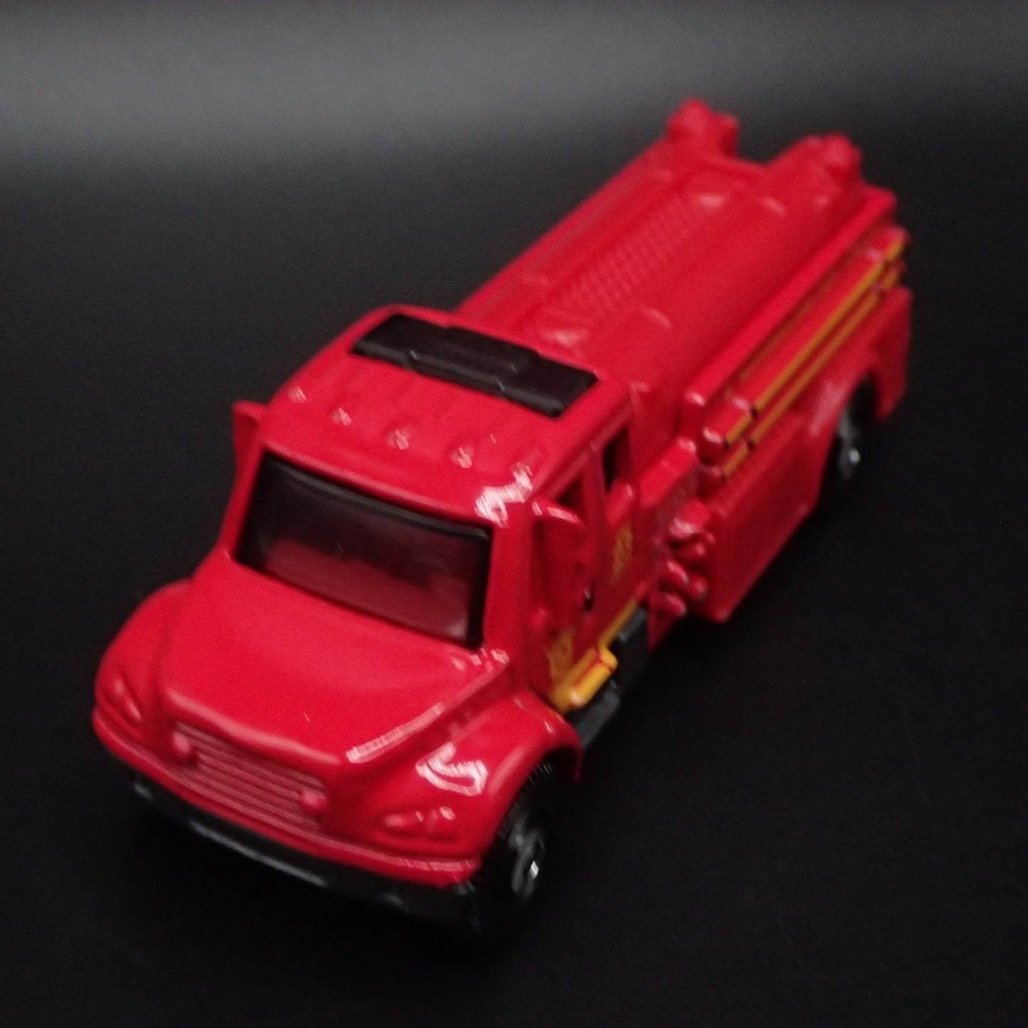 FREIGHTLINER M2 106 FIRE TRUCK EL SEGUNDO FIRE DEPT 1:64 MB SCALE DIECAST MODEL