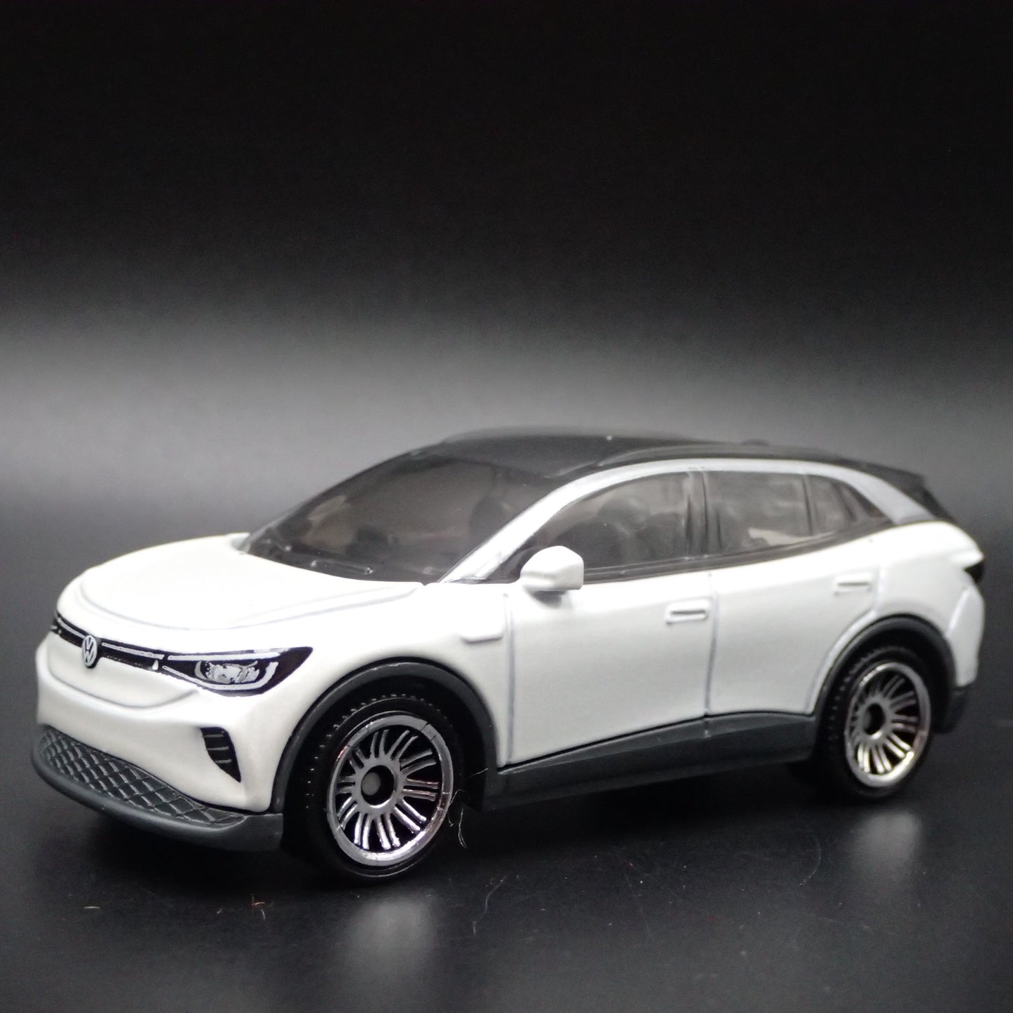 2020-2025 VW VOLKSWAGEN ID 4 ID4 ELECTRIC CAR WHITE 1:64 SCALE DIECAST MODEL CAR