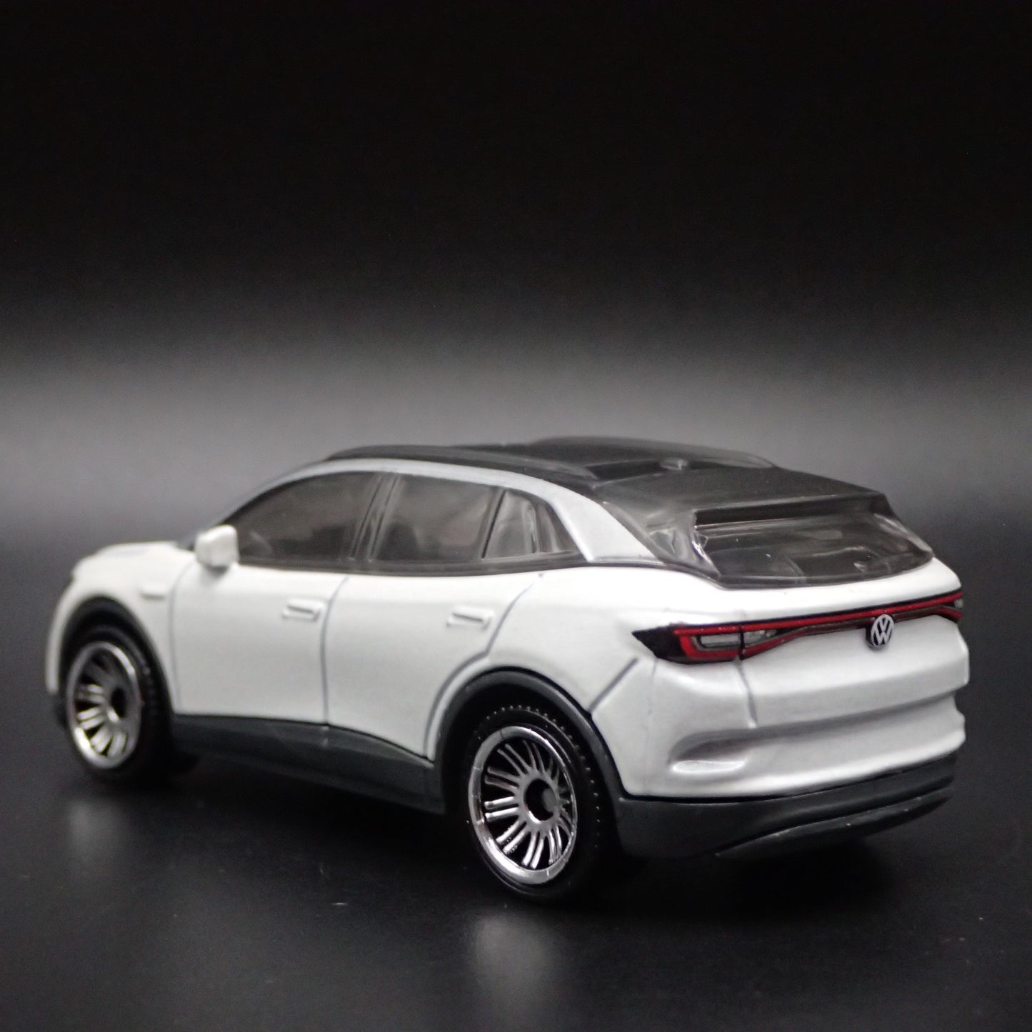 2020-2025 VW VOLKSWAGEN ID 4 ID4 ELECTRIC CAR WHITE 1:64 SCALE DIECAST MODEL CAR
