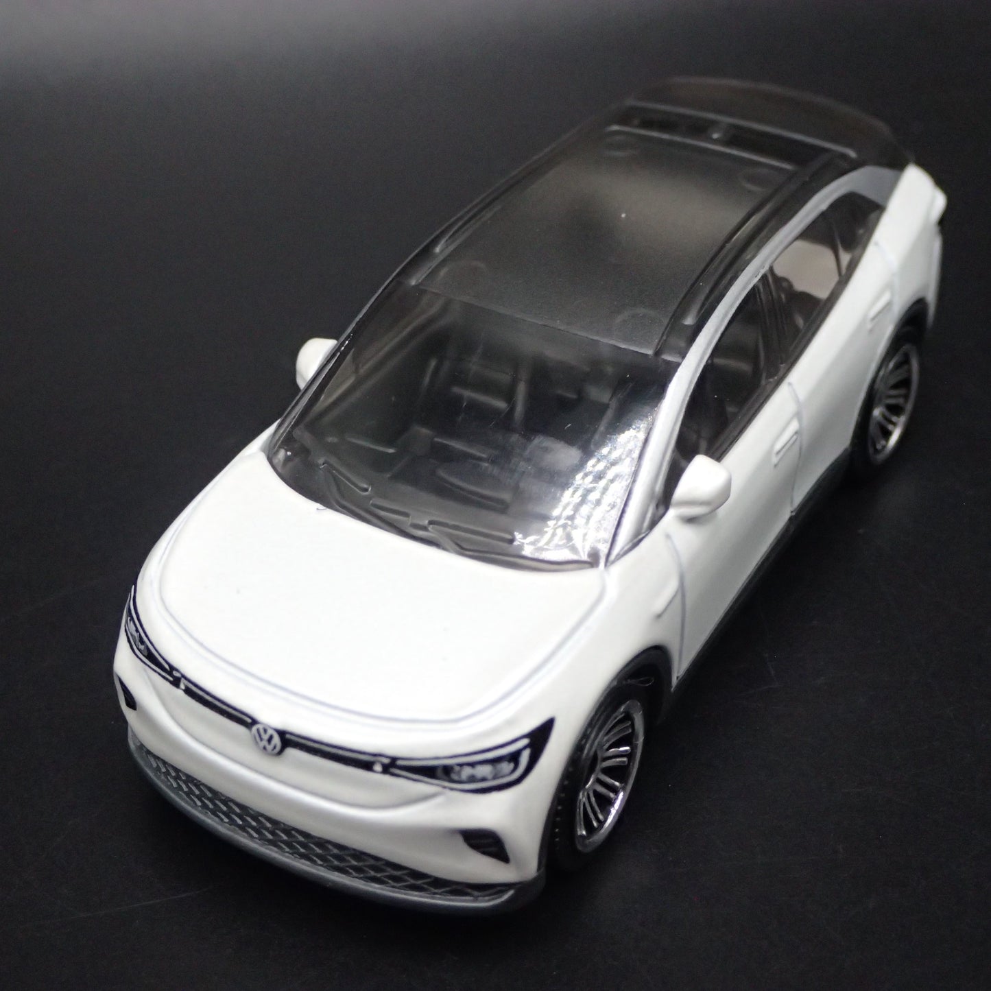2020-2025 VW VOLKSWAGEN ID 4 ID4 ELECTRIC CAR WHITE 1:64 SCALE DIECAST MODEL CAR