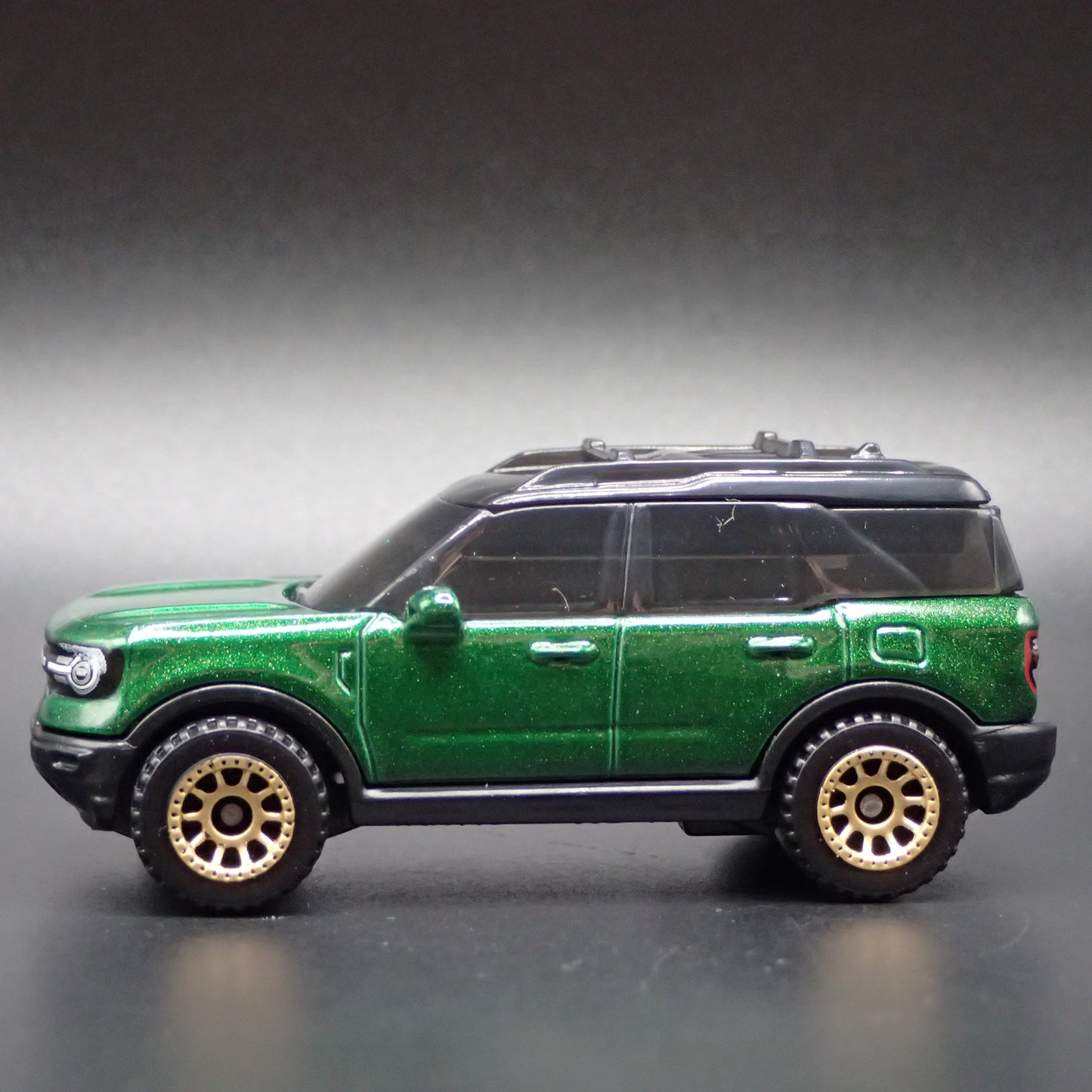 2021-2025 FORD BRONCO SPORT 1:64 MB SCALE COLLECTIBLE DIORAMA DIECAST MODEL CAR