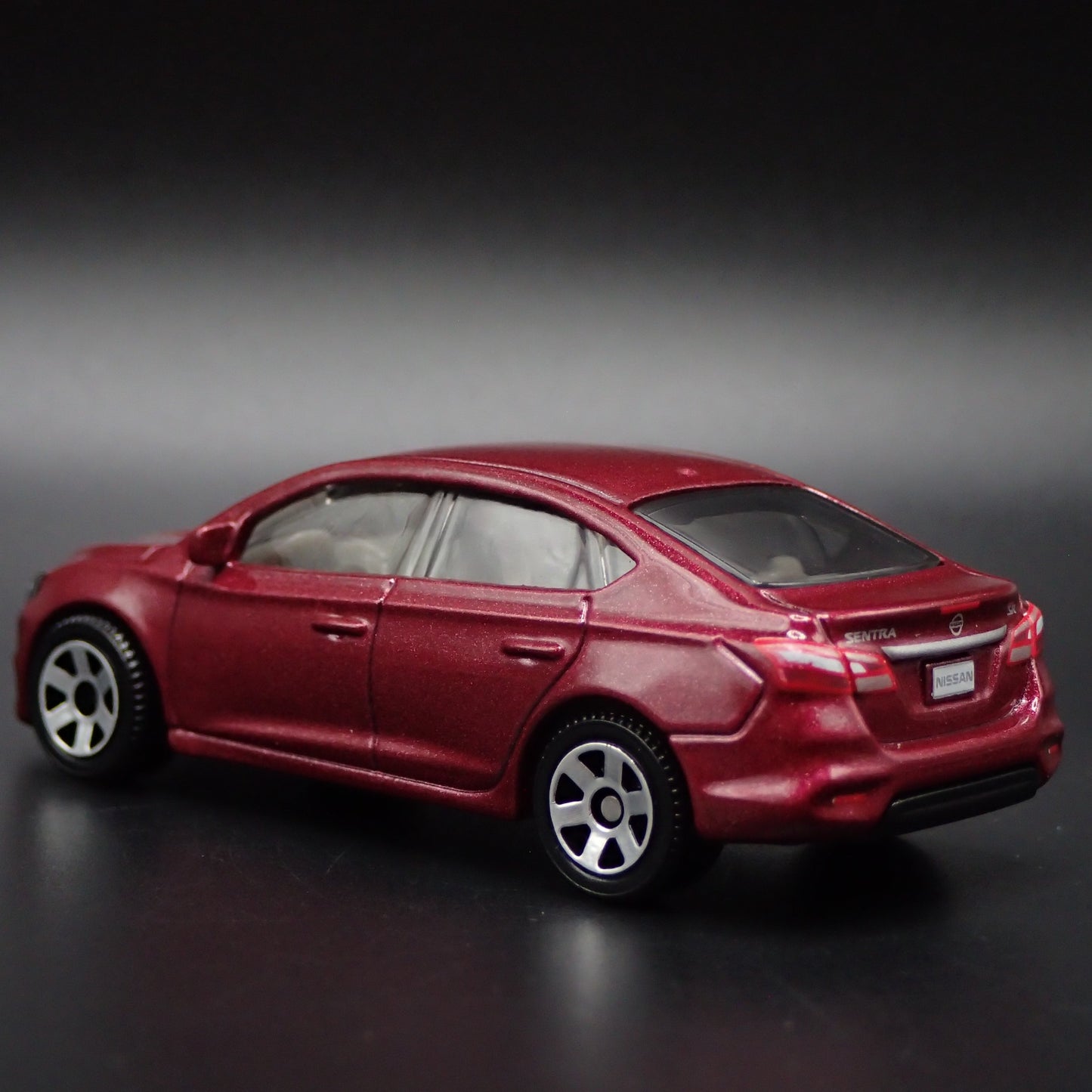 2013-2019 NISSAN SENTRA 4 DOOR 1:64 SCALE COLLECTIBLE DIORAMA DIECAST MODEL CAR