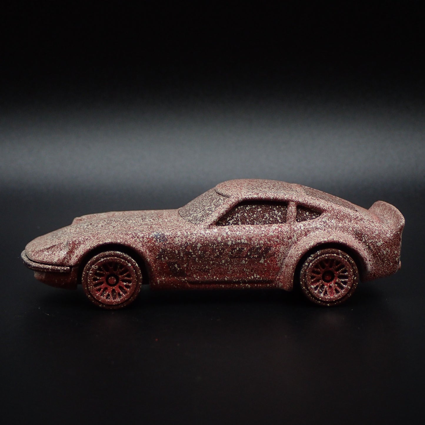 1970-1973 NISSAN FAIRLADY Z 240Z GREDDY BARN FIND 1/64 SCALE DIECAST MODEL CAR