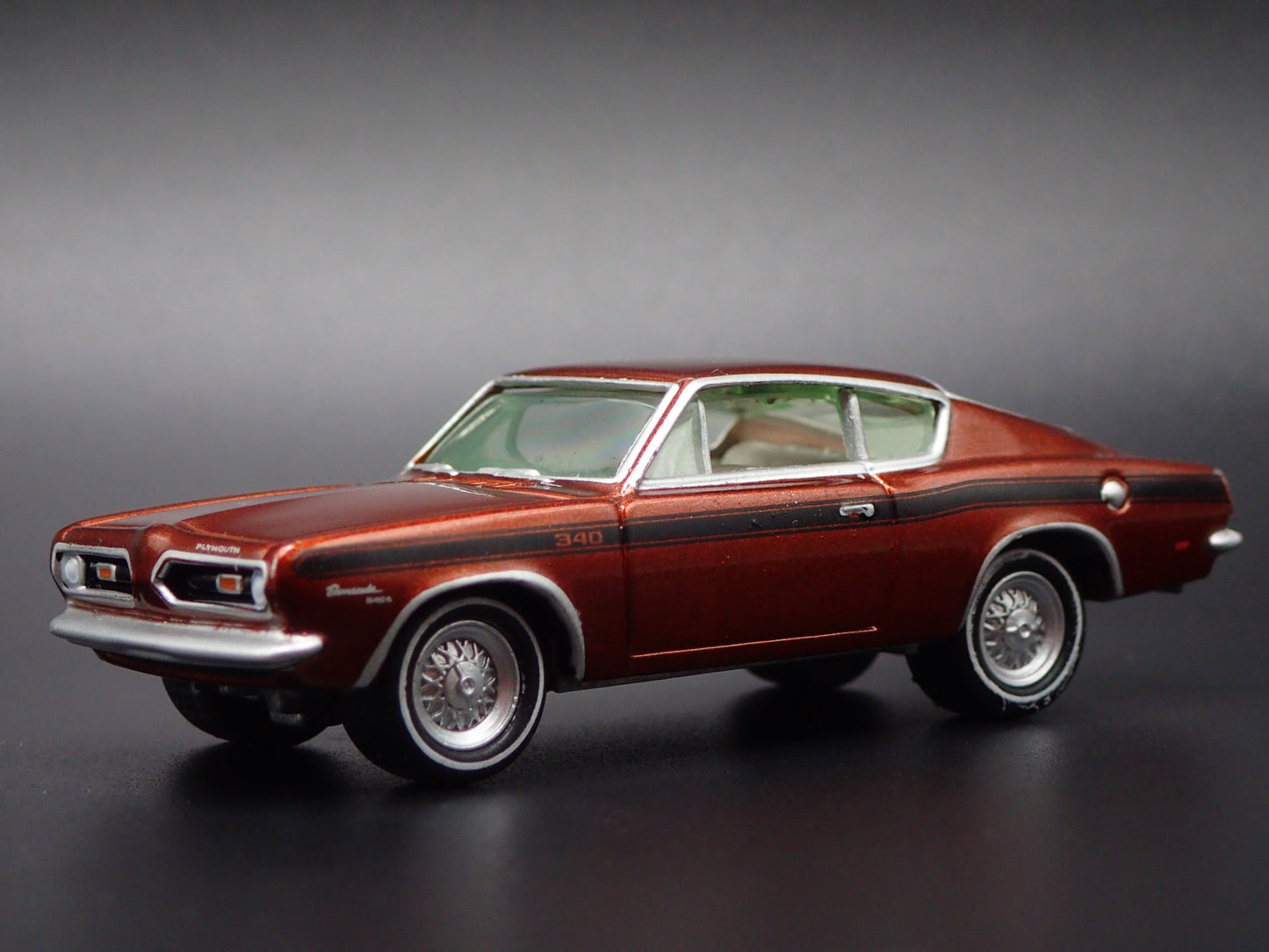 1969 69 PLYMOUTH BARRACUDA FASTBACK 1:64 SCALE COLLECTIBLE DIECAST MODEL CAR