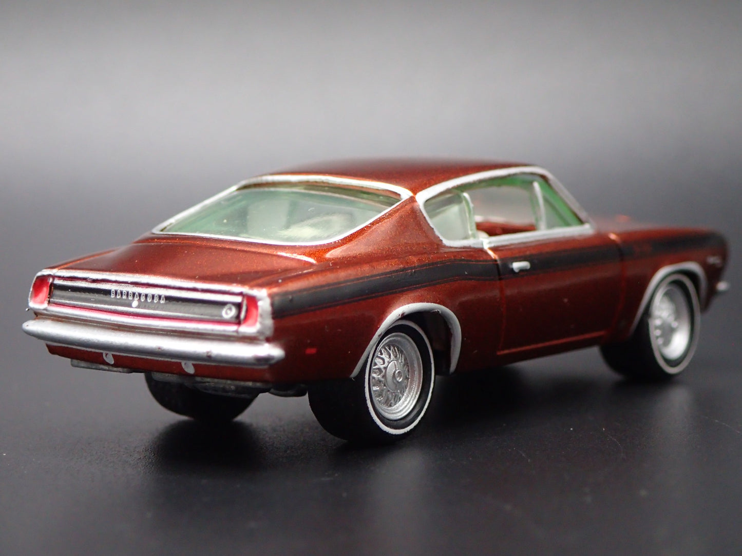 1969 69 PLYMOUTH BARRACUDA FASTBACK 1:64 SCALE COLLECTIBLE DIECAST MODEL CAR