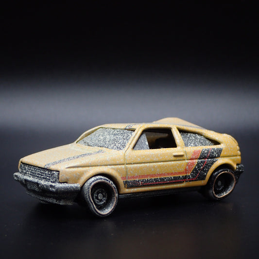 1983-1992 VW VOLKSWAGEN GOLF MK2 BARN FIND JUNKYARD 1:64 SCALE DIECAST MODEL CAR