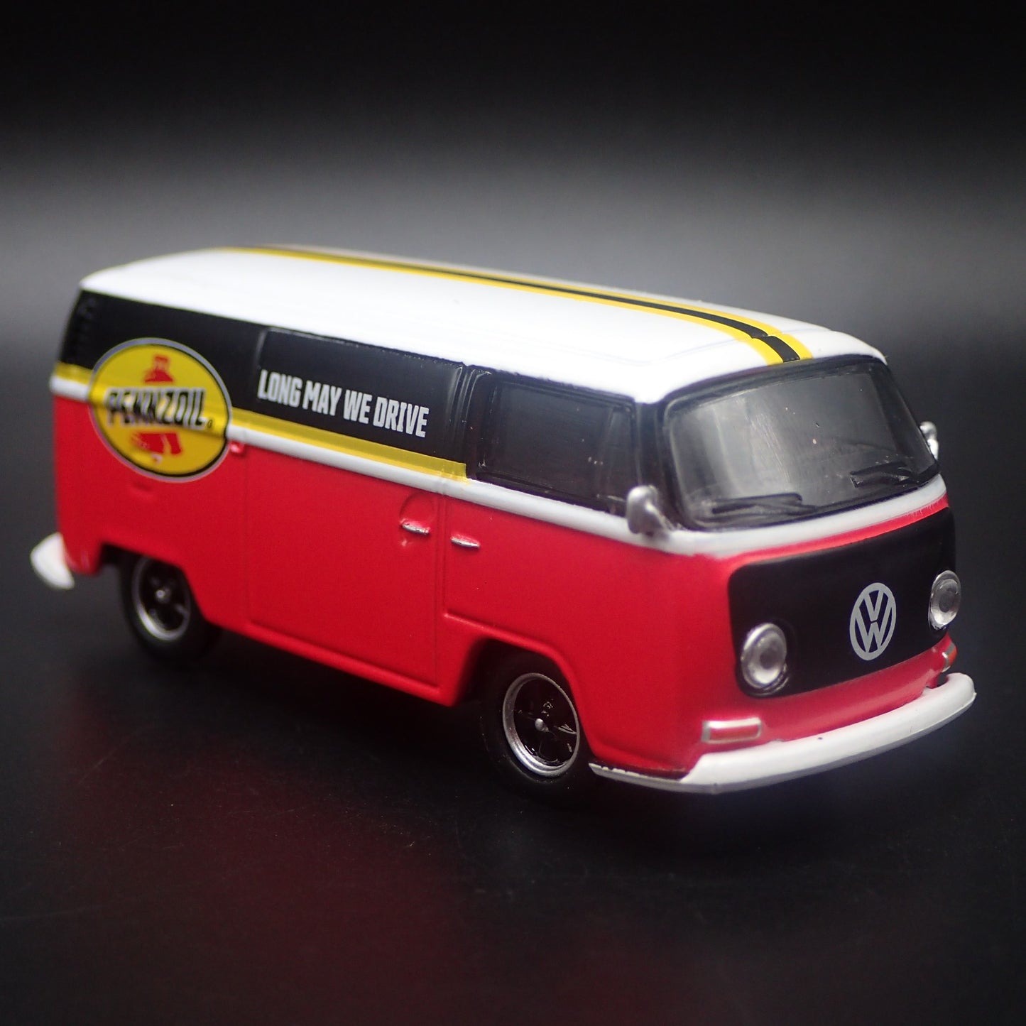 1967-1979 VW VOLKSWAGEN TYPE 2 T2 PANEL VAN PENNZOIL 1/64 SCALE DIECAST MODEL