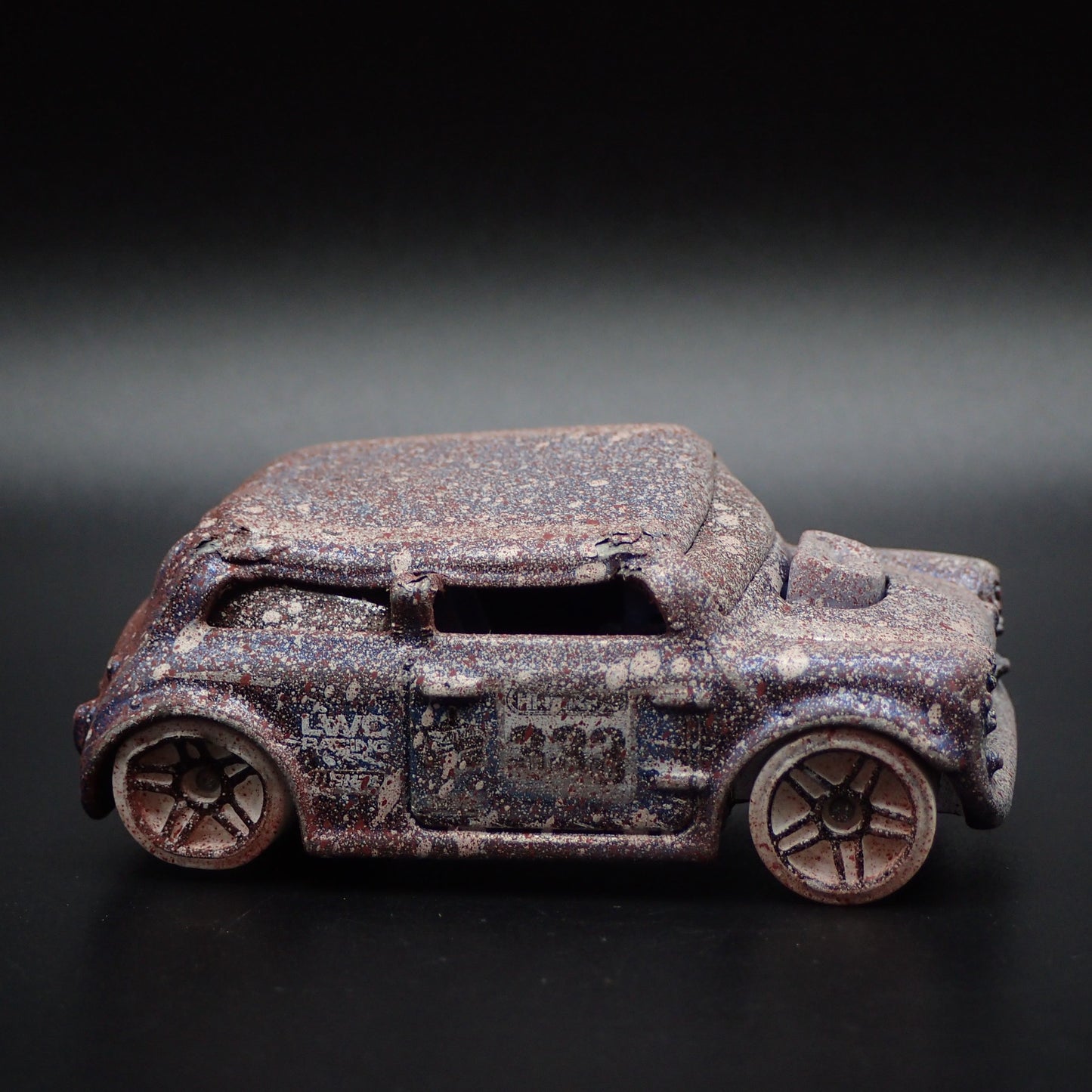 1969-1976 MINI COOPER BARN FIND JUNKYARD MARK III 1:64 SCALE DIECAST MODEL CAR