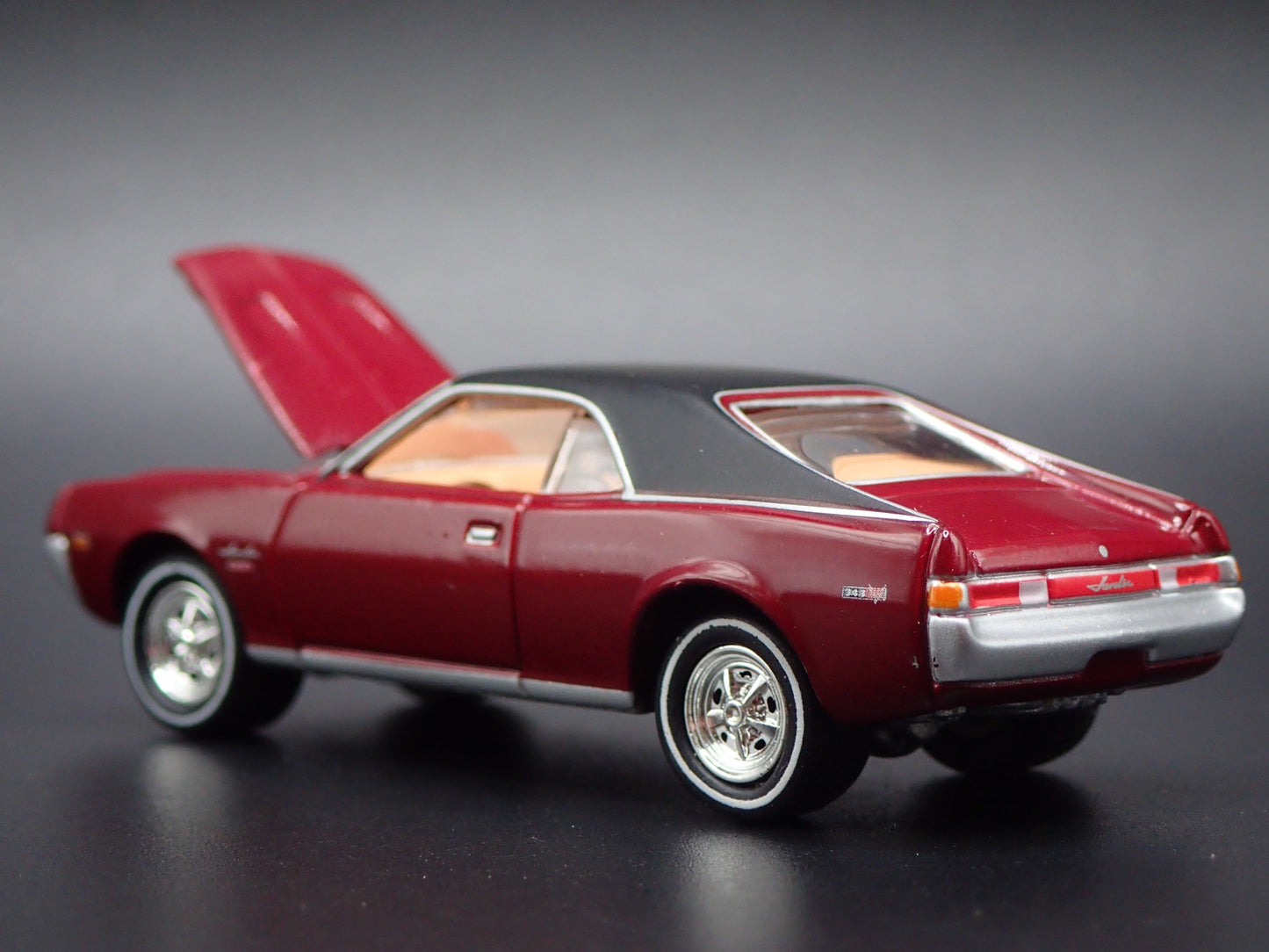 1968 68 AMC JAVELIN BURGUNDY 1:64 SCALE COLLECTIBLE DIORAMA DIECAST MODEL CAR