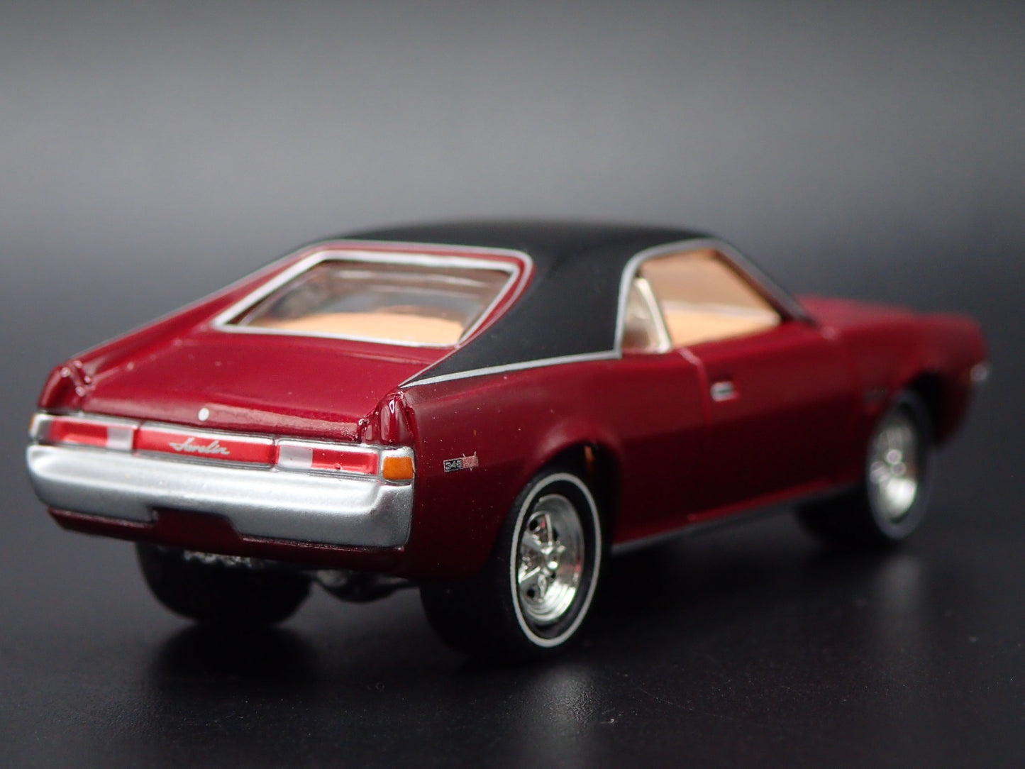 1968 68 AMC JAVELIN BURGUNDY 1:64 SCALE COLLECTIBLE DIORAMA DIECAST MODEL CAR
