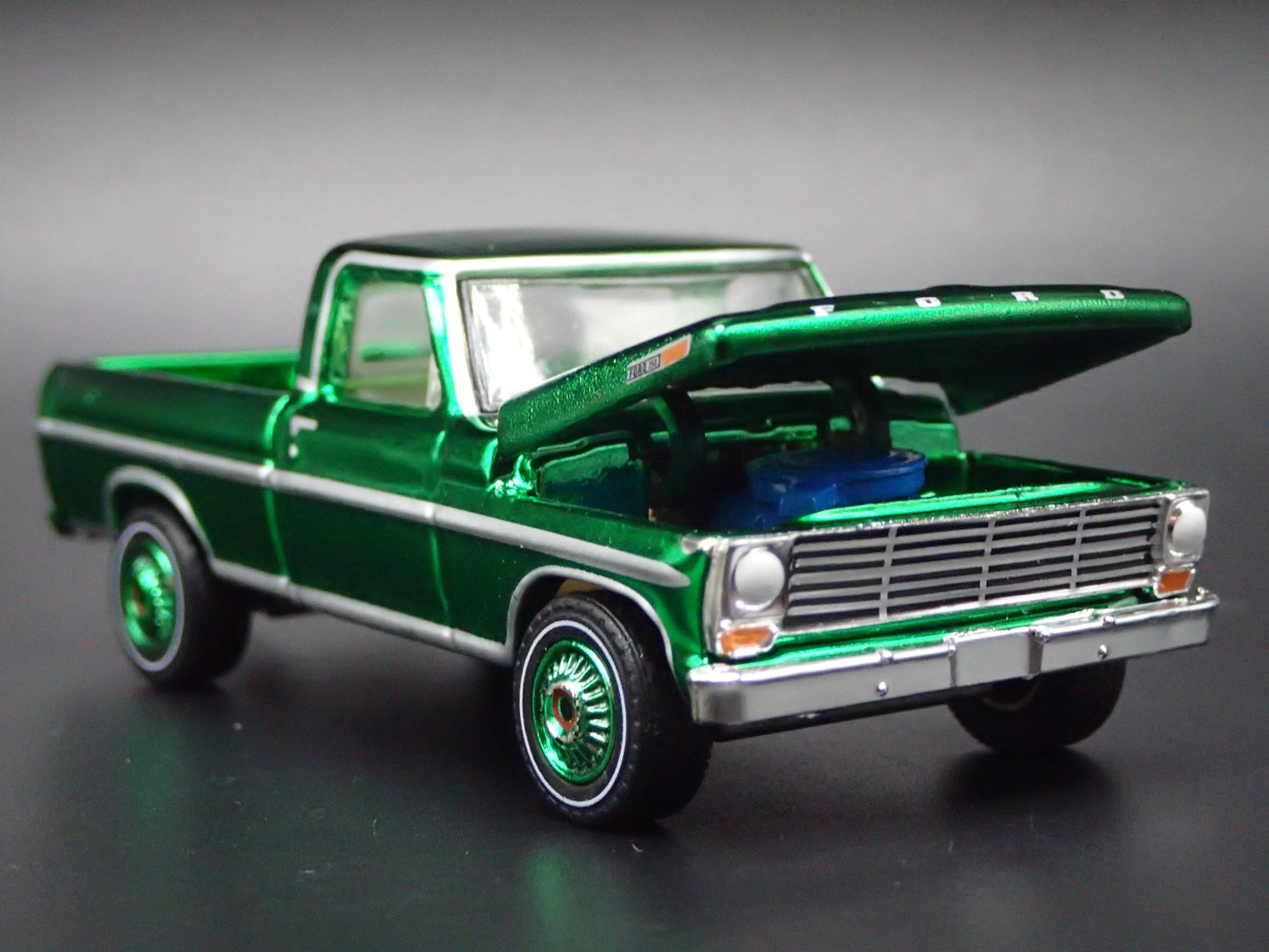 1967 67 FORD F100 SHORTBED PICKUP TRUCK W HITCH 1:64 SCALE DIECAST MODEL CAR