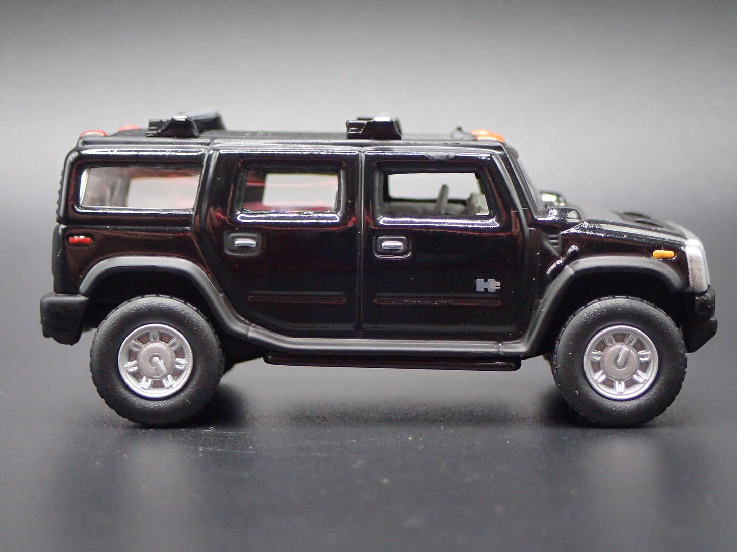 2003-2009 HUMMER H2 SUV BLACK 1:64 SCALE COLLECTIBLE DIORAMA DIECAST MODEL CAR