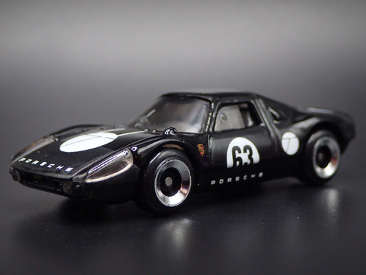1964-1965 PORSCHE 904 CARRERA GTS RACE CAR 1:64 SCALE DIORAMA DIECAST MODEL CAR