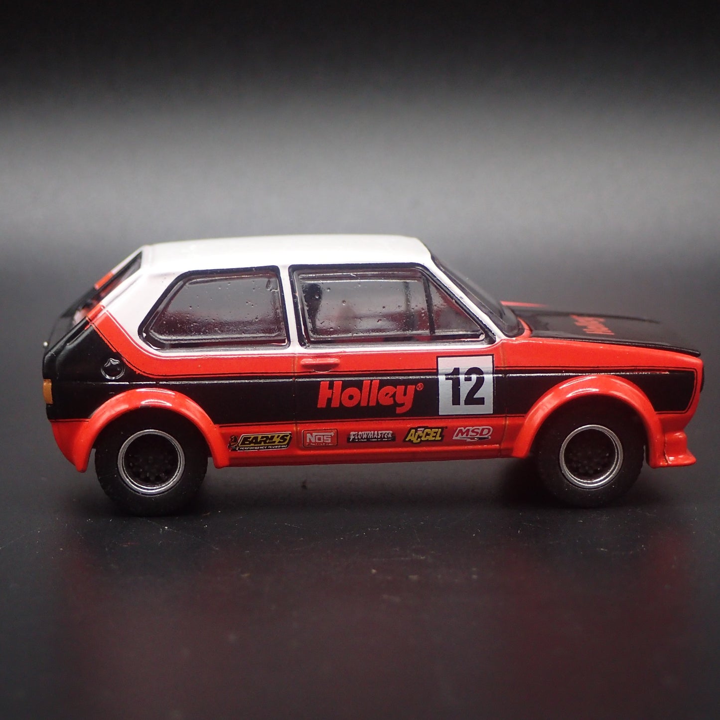 1976 76 VW VOLKSWAGEN RABBIT MK1 HOLLEY 1:64 SCALE DIORAMA DIECAST MODEL CAR