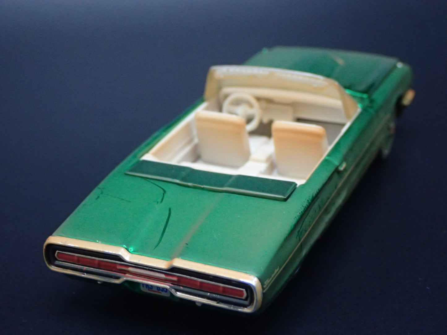 1966 66 FORD THUNDERBIRD TBIRD CONVERTIBLE 1:64 SCALE DIORAMA DIECAST MODEL CAR