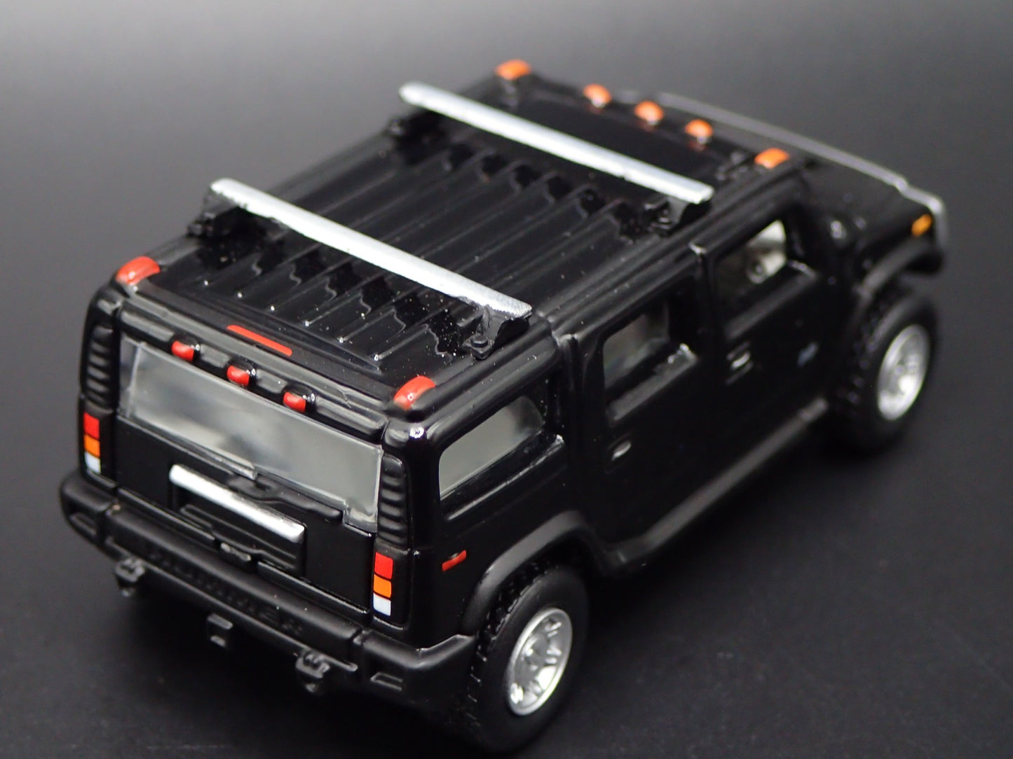 2003-2009 HUMMER H2 SUV BLACK 1:64 SCALE COLLECTIBLE DIORAMA DIECAST MODEL CAR