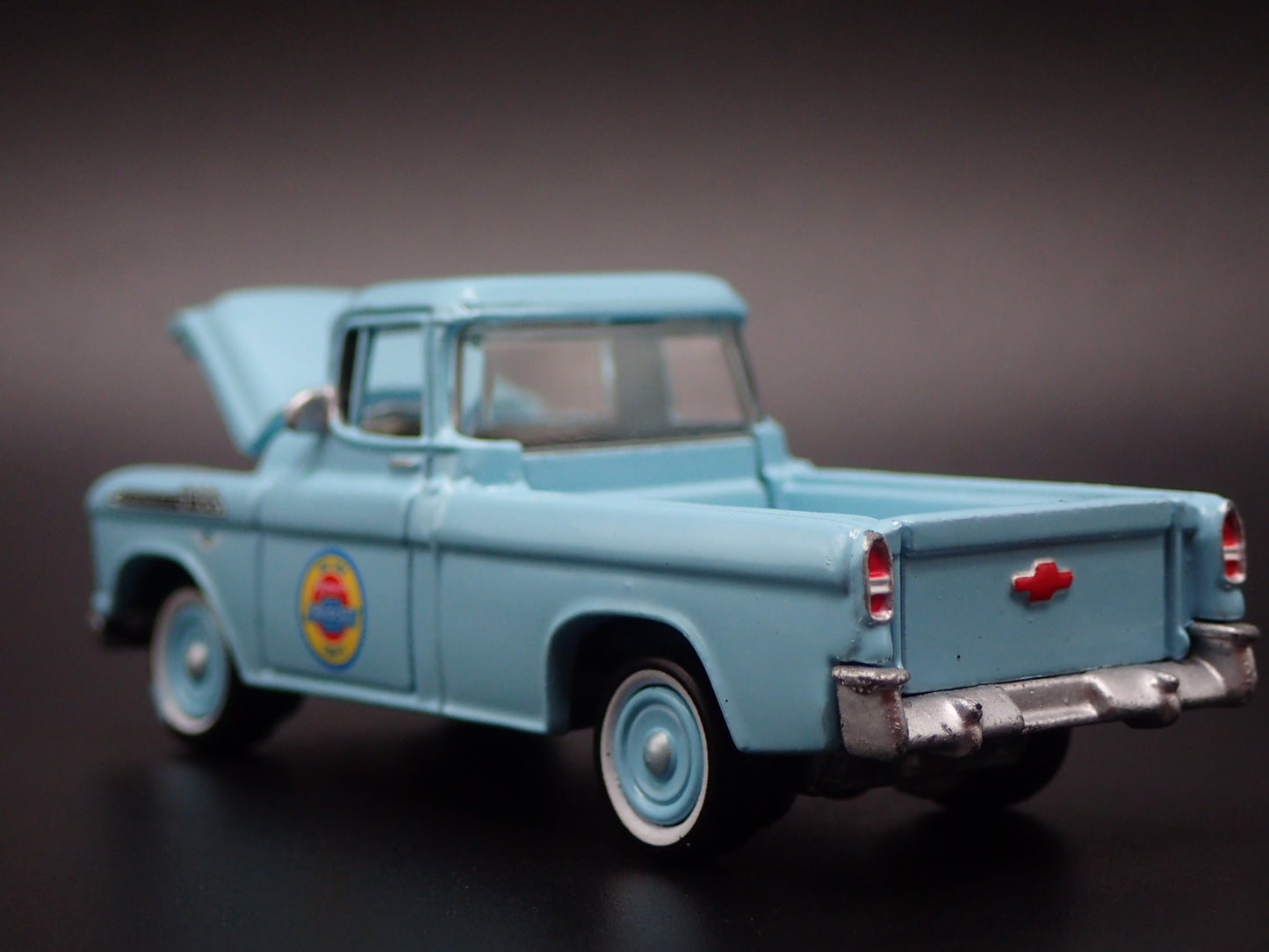 1955 55 CHEVY CHEVROLET CAMEO PICKUP TRUCK 1:64 SCALE DIORAMA DIECAST MODEL CAR