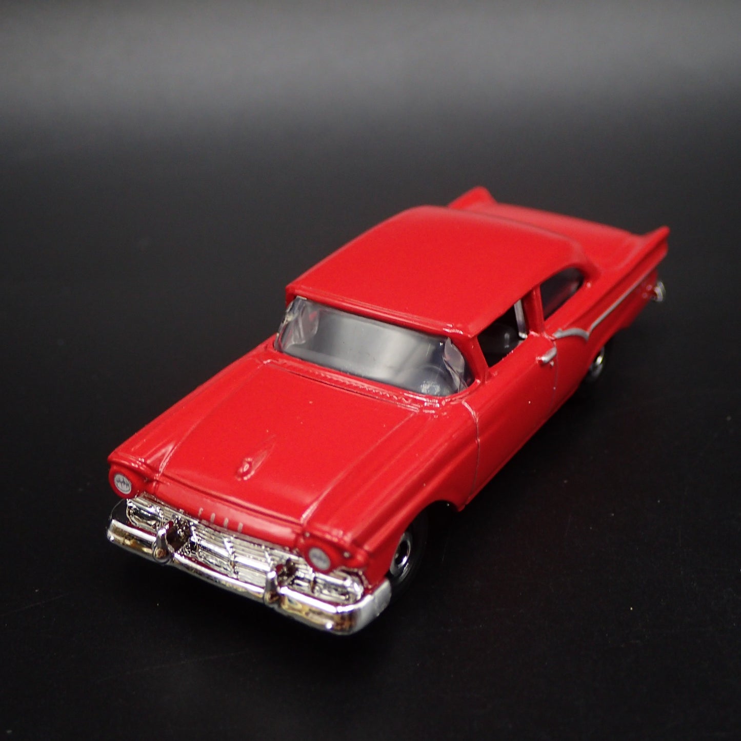 1957 57 FORD CUSTOM 300 RED 1:64 MB SCALE COLLECTIBLE DIORAMA DIECAST MODEL CAR