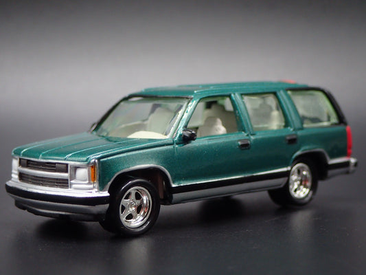 1995-2000 CHEVY CHEVROLET TAHOE GREEN RARE 1:64 SCALE DIORAMA DIECAST MODEL CAR