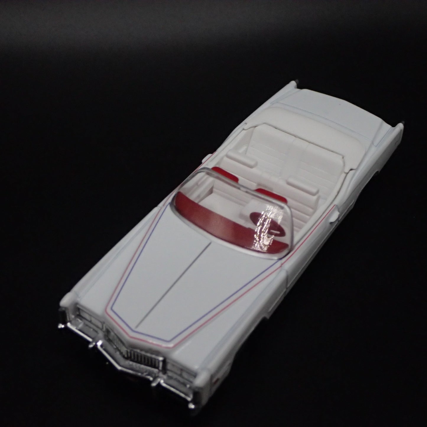 1976 76 CADDY CADILLAC ELDORADO CONVERTIBLE TOP OFF 1:64 SCALE DIECAST MODEL CAR