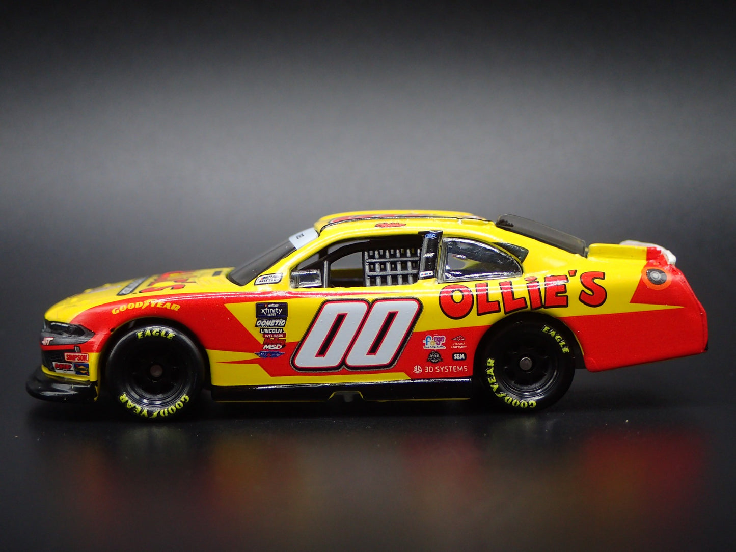 2025 FORD XF MUSTANG 00 SHELDON CREED OLLIES BARGIN NASCAR 1:64 SCALE MODEL CAR