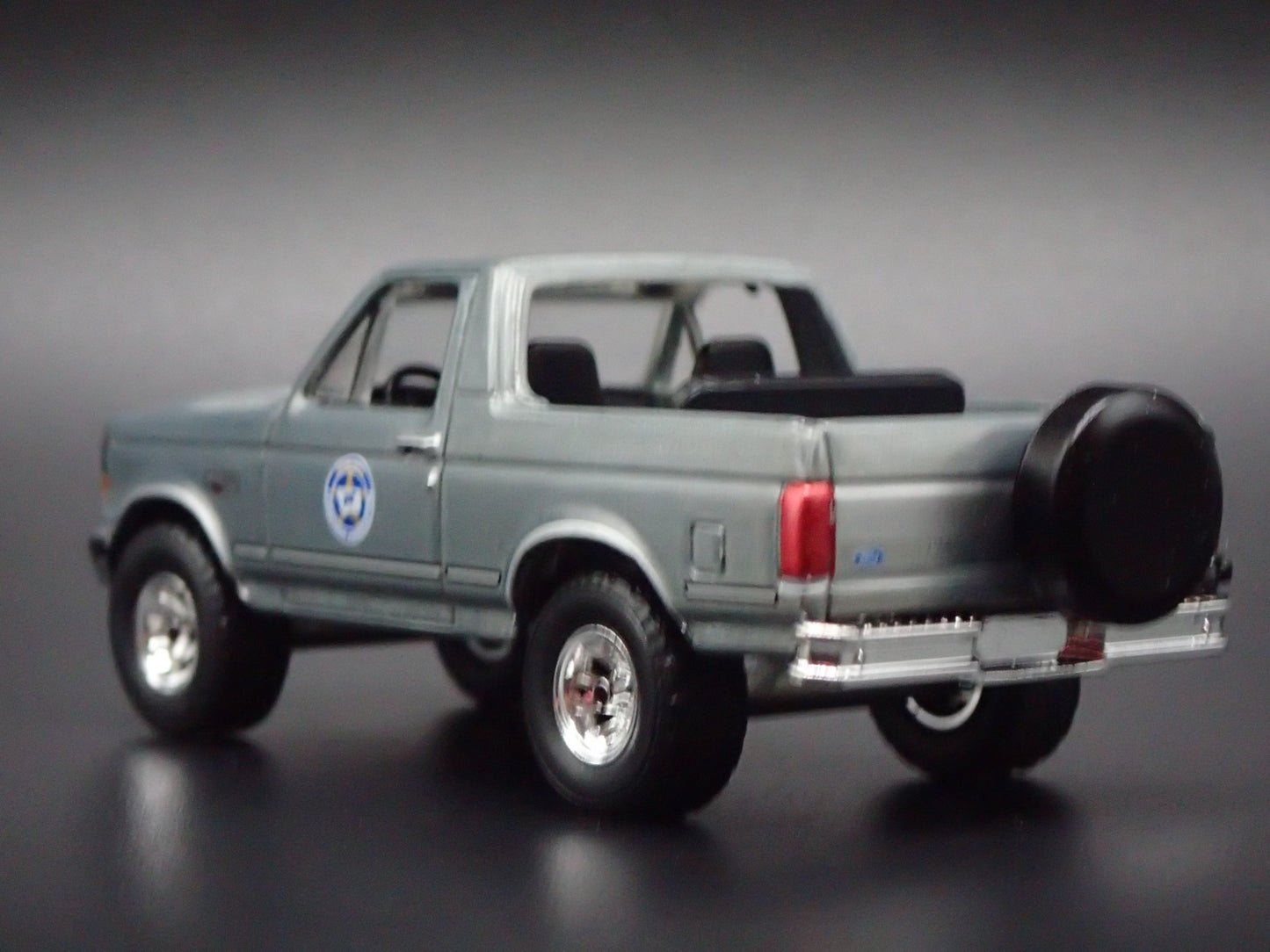 1992 92 FORD BRONCO MONTANA LIVESTOCK ASSOC YELLOWSTONE 1:64 SCALE DIECAST MODEL