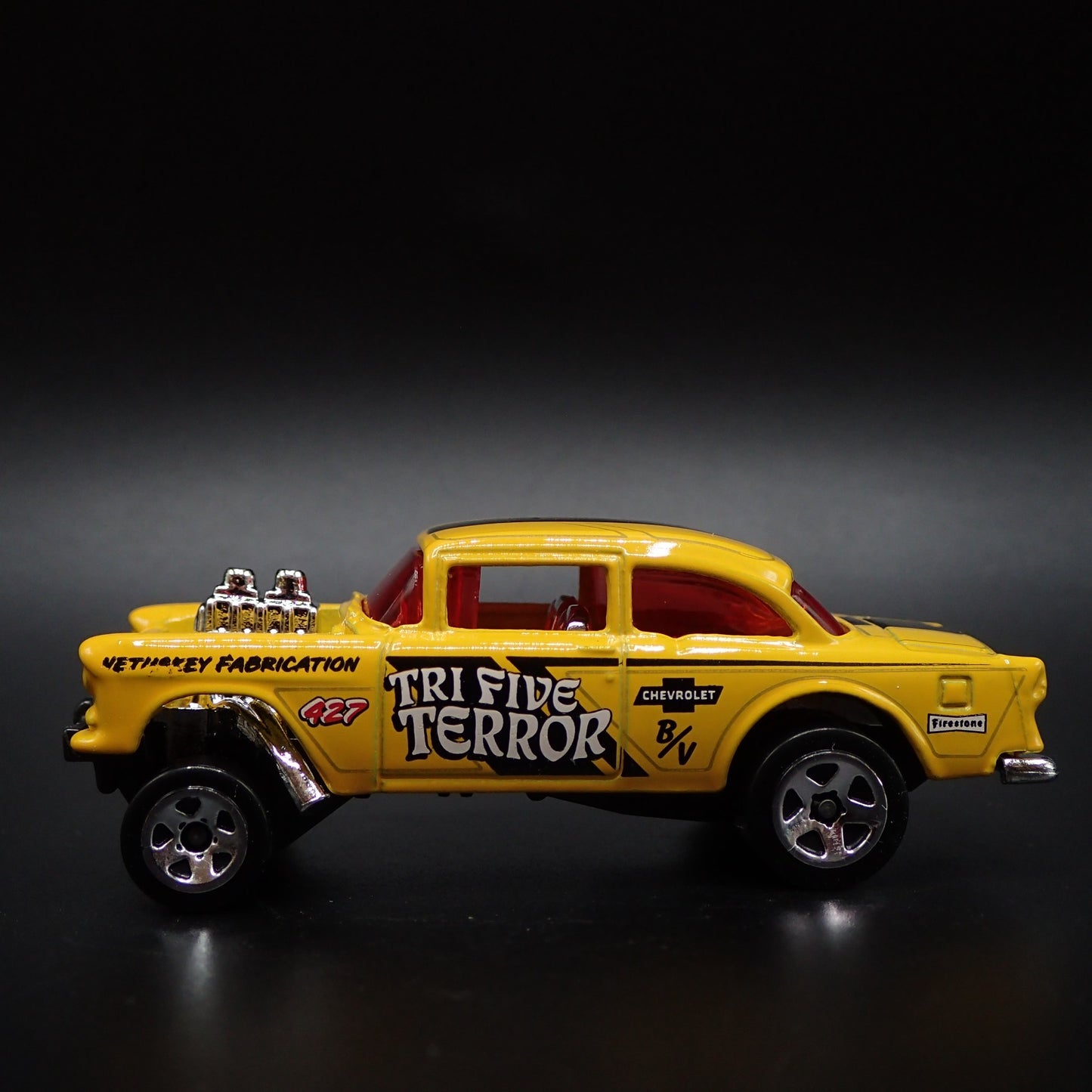 1955 55 CHEVY CHEVROLET BEL AIR GASSER NHRA 1:64 SCALE DIORAMA DIECAST MODEL CAR