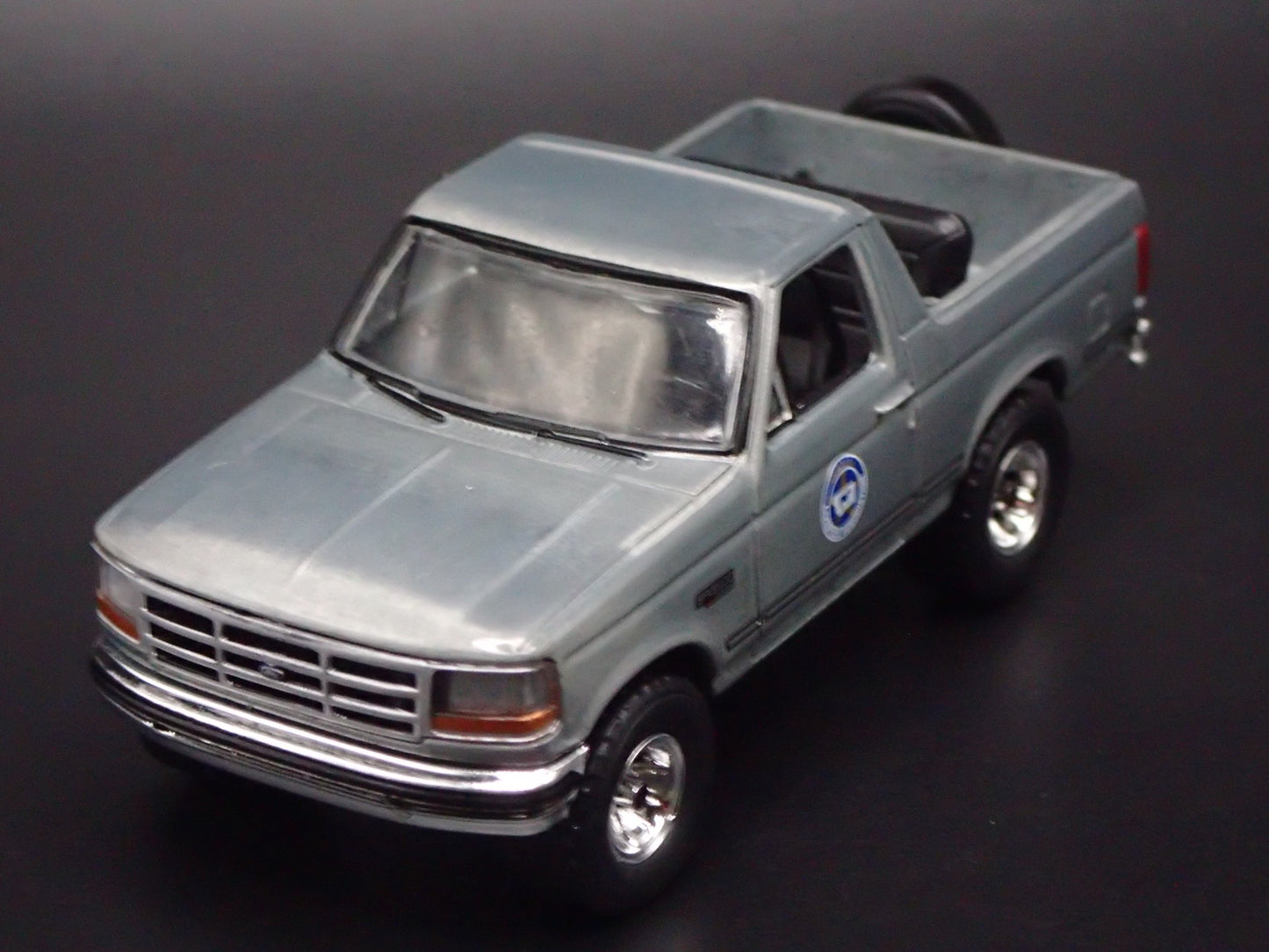 1992 92 FORD BRONCO MONTANA LIVESTOCK ASSOC YELLOWSTONE 1:64 SCALE DIECAST MODEL
