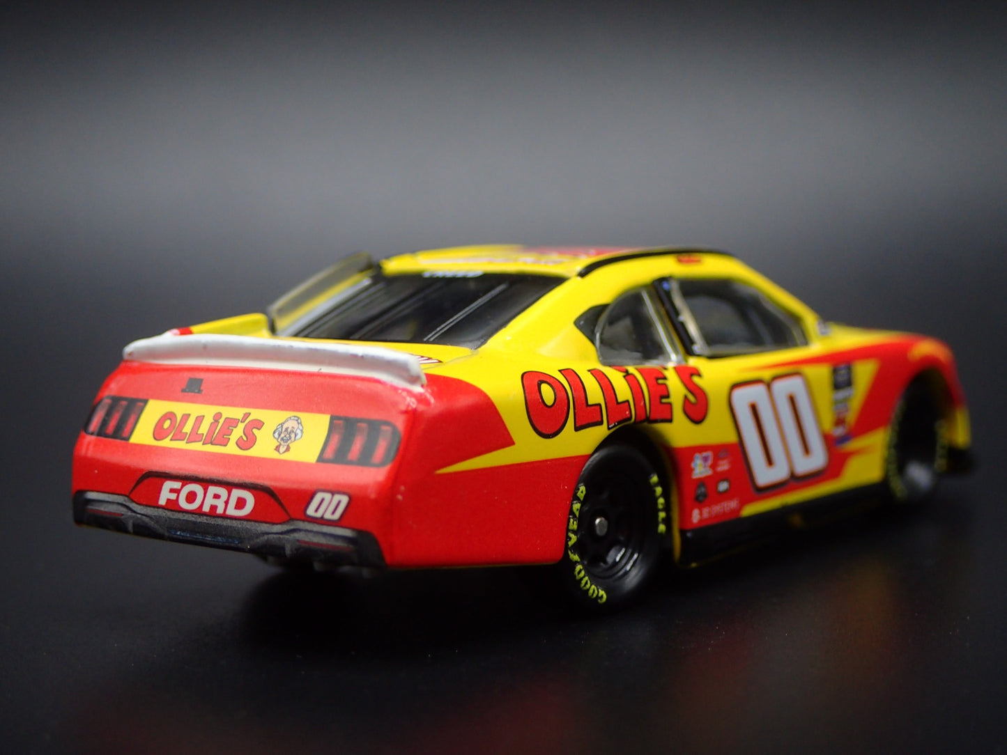 2025 FORD XF MUSTANG 00 SHELDON CREED OLLIES BARGIN NASCAR 1:64 SCALE MODEL CAR